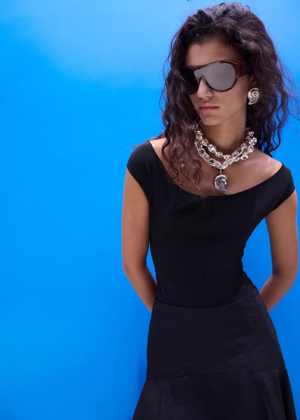 Black Fitted Bodysuit With Open Back, Black, large image number 3