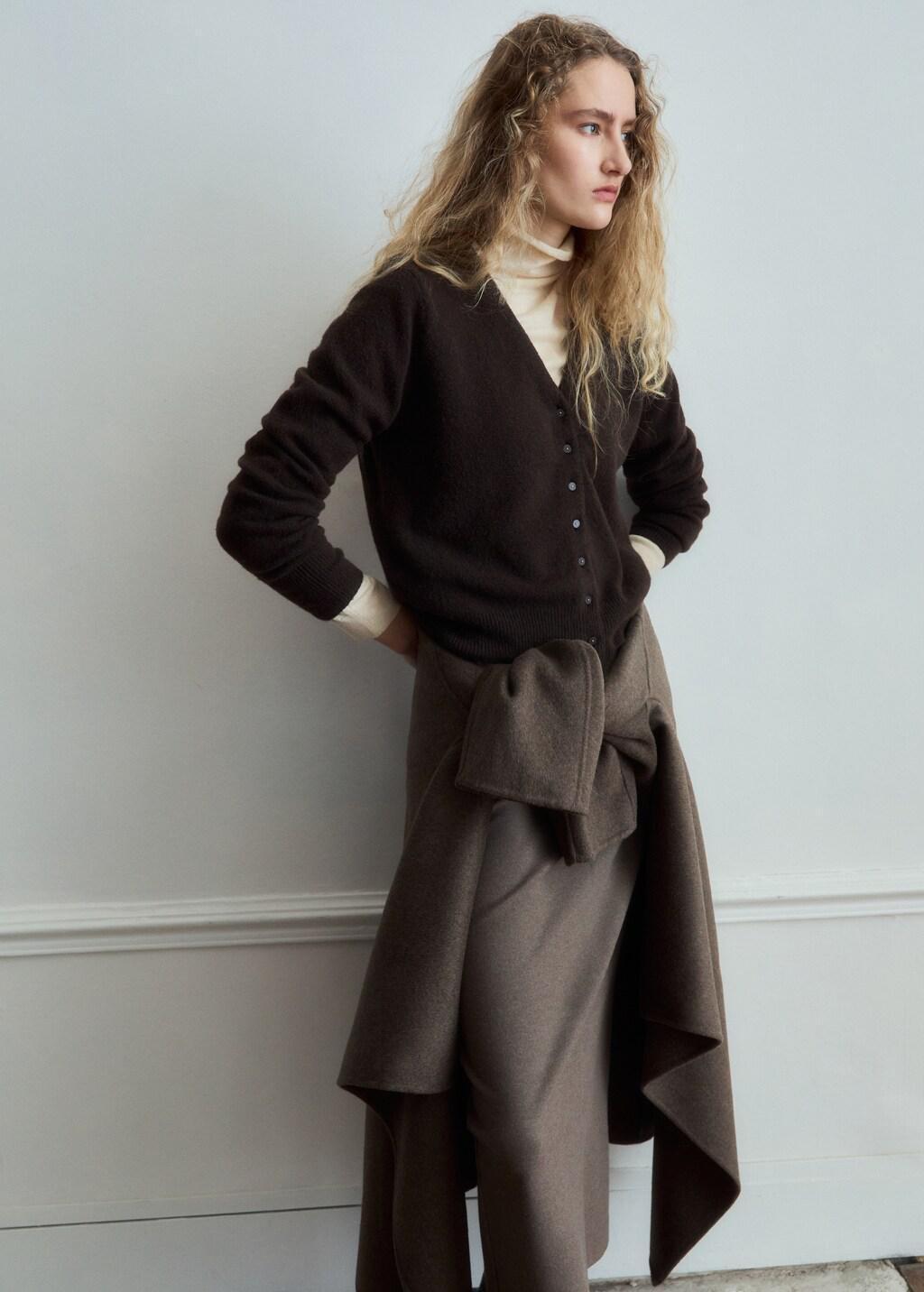 Brown V-Neck Knitted Cardigan, 0201_32, large image number 3