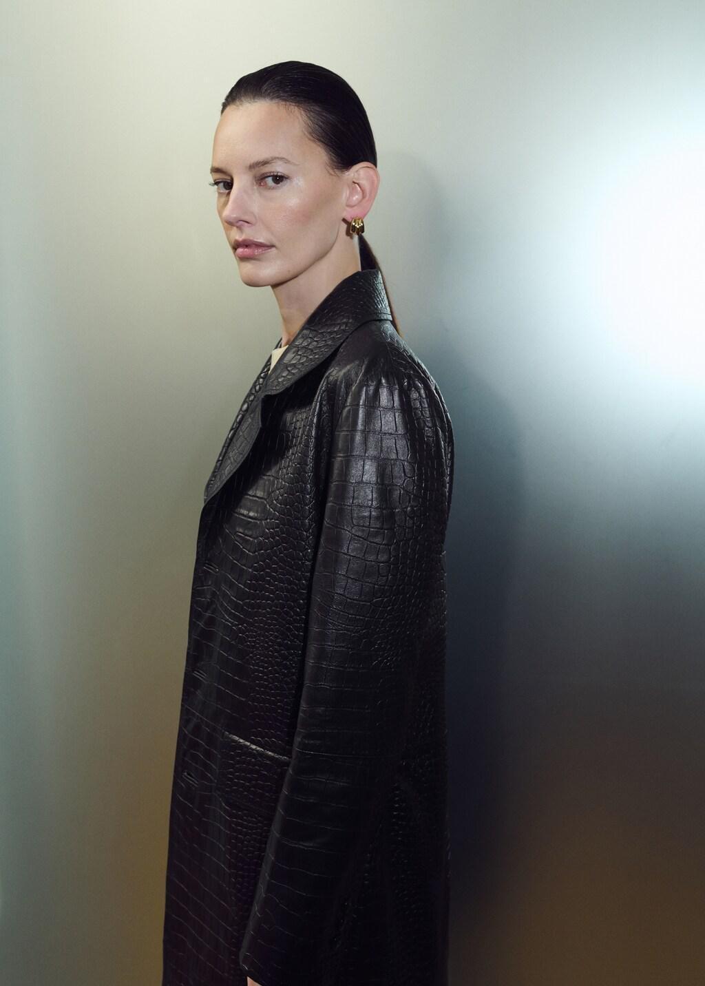 Black 100% Crocodile-Effect Leather Coat, Black, large image number 4