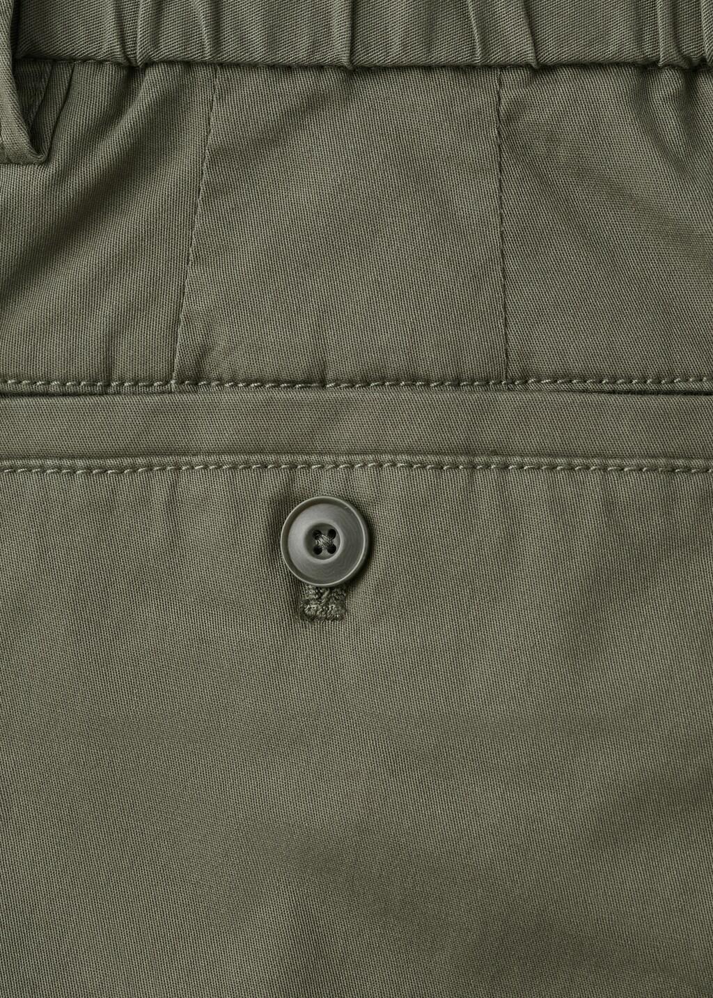 Green Slim-Fit Chino Cotton Bermuda Shorts, Medium Green, large image number 5