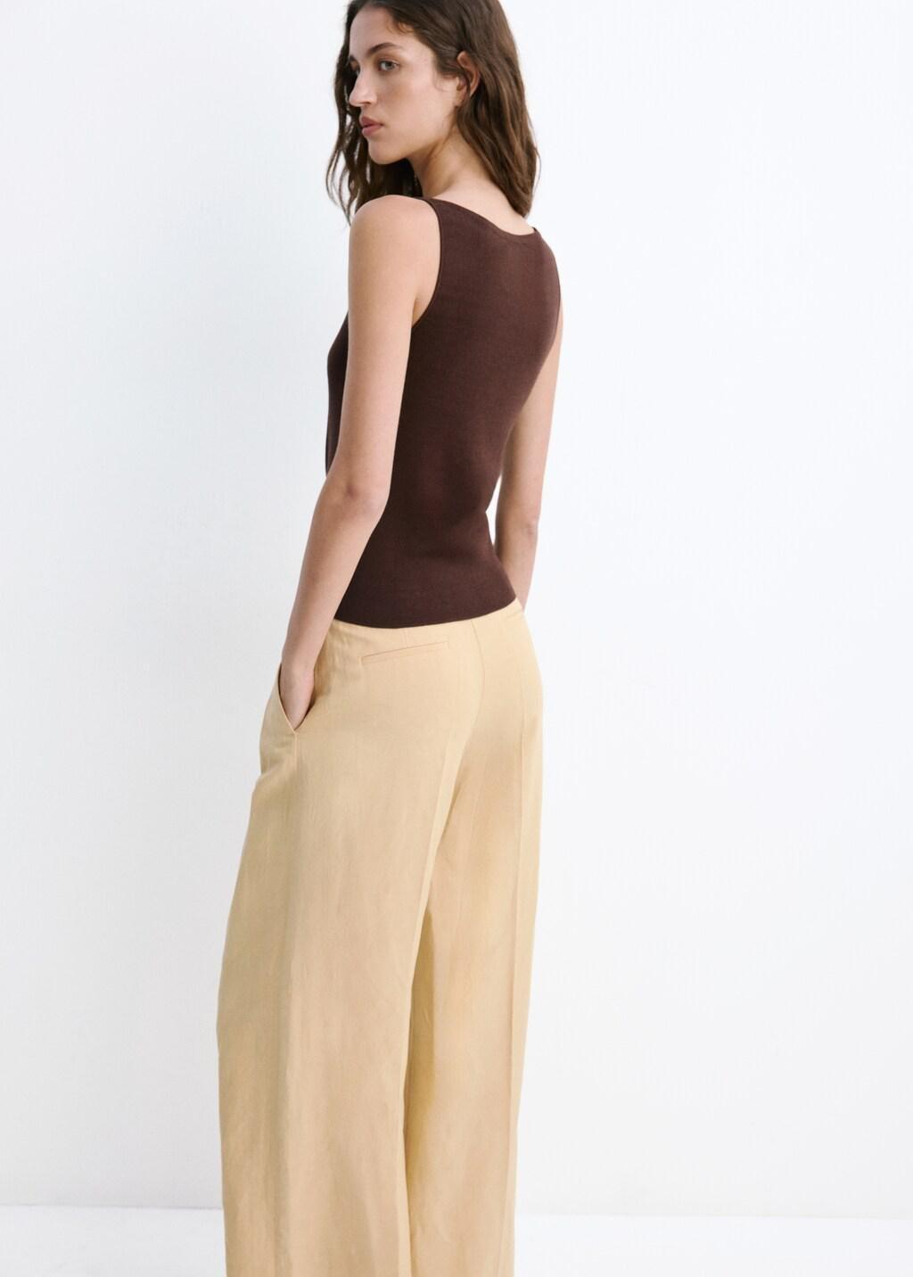 BROWN, Brown, medium