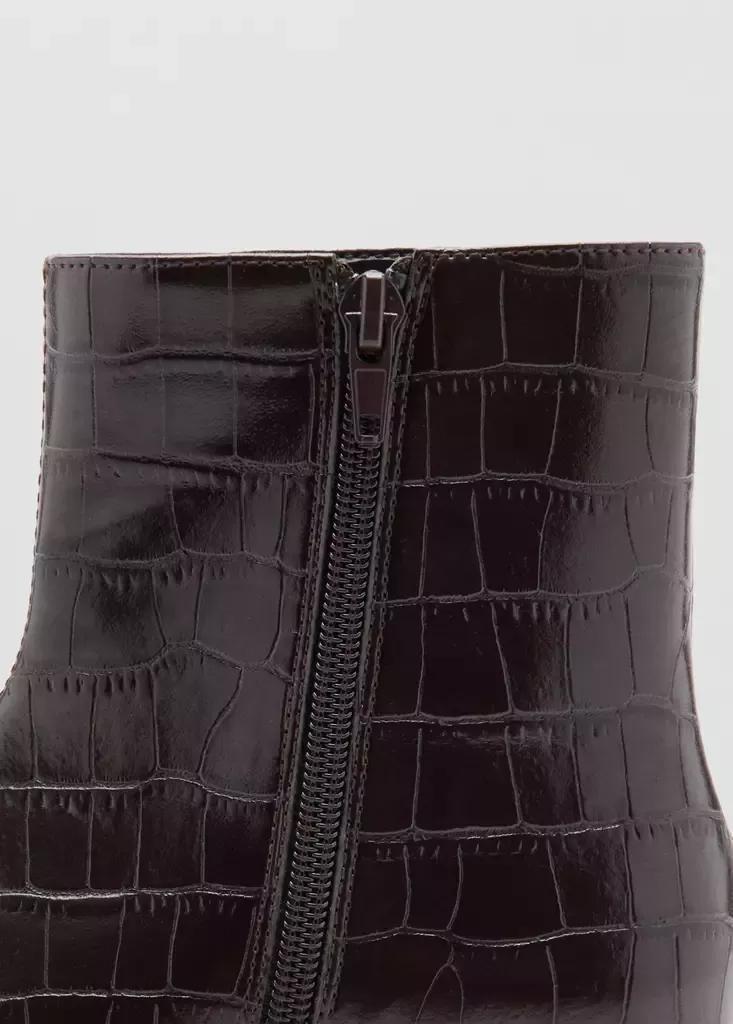 Red Kitten Heel Pointed-Toe Ankle Boot, Dark Red, large image number 4
