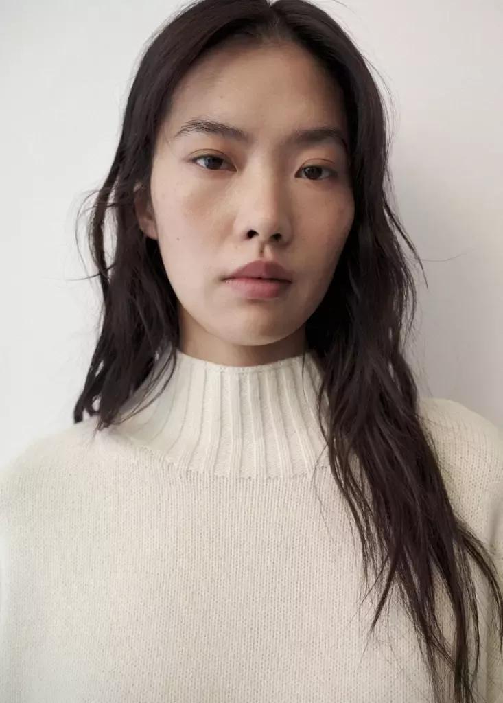 White Turtleneck Wool Sweater, White, large image number 3