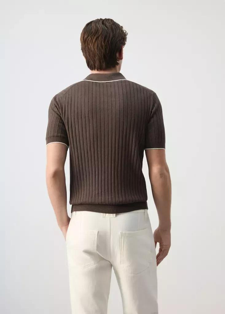 BROWN, Brown, medium
