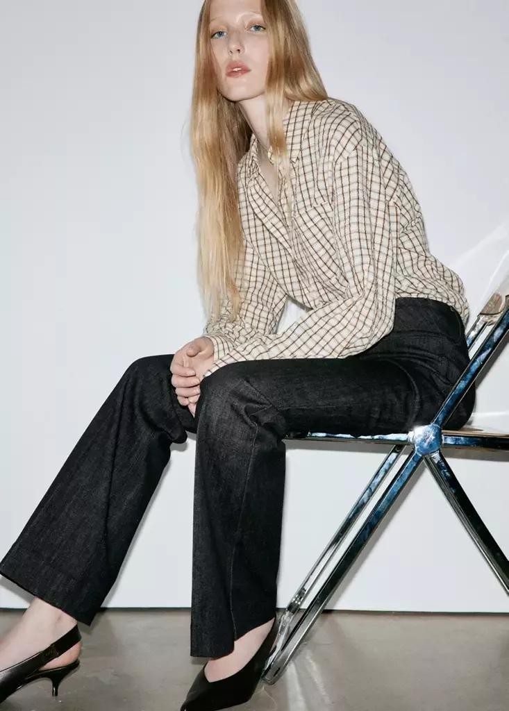 Black Mid-Rise Flared Jeans, Black, large image number 4