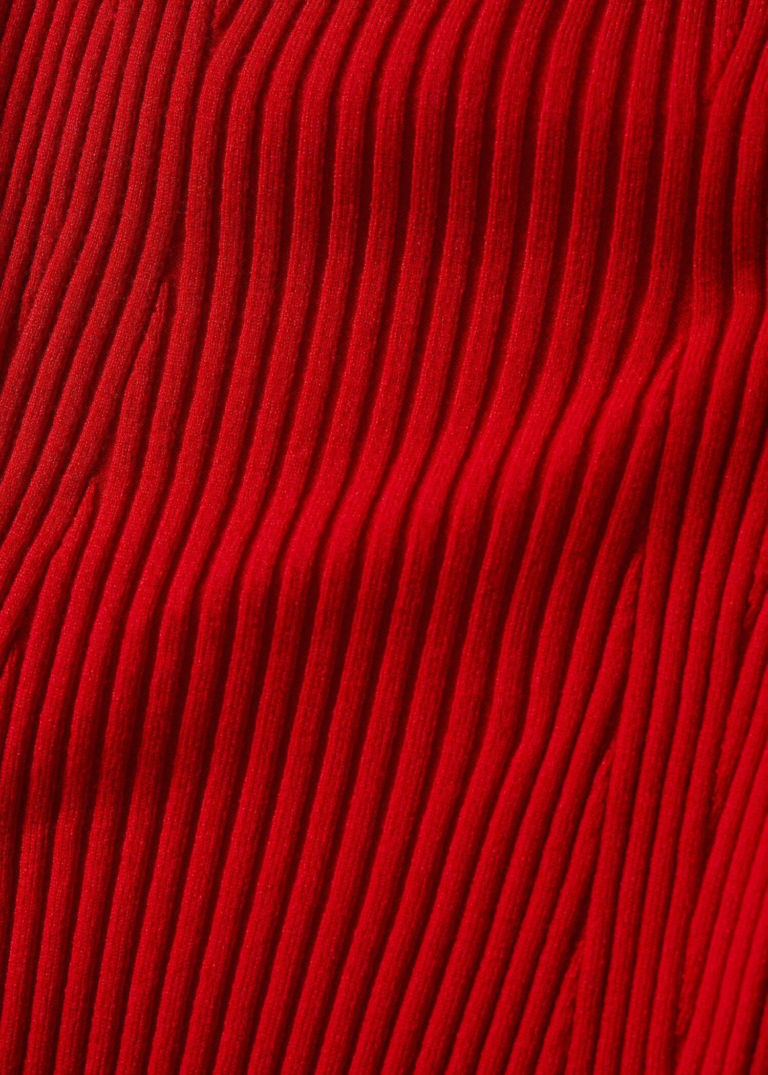 red V-neck ribbed knit sweater, , large image number 3