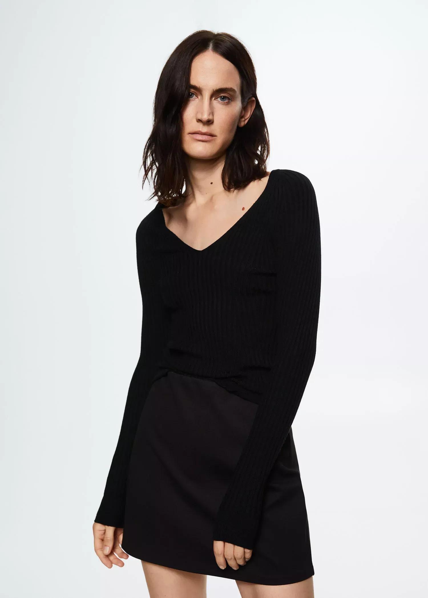 black V-neck ribbed knit sweater, , large image number 0