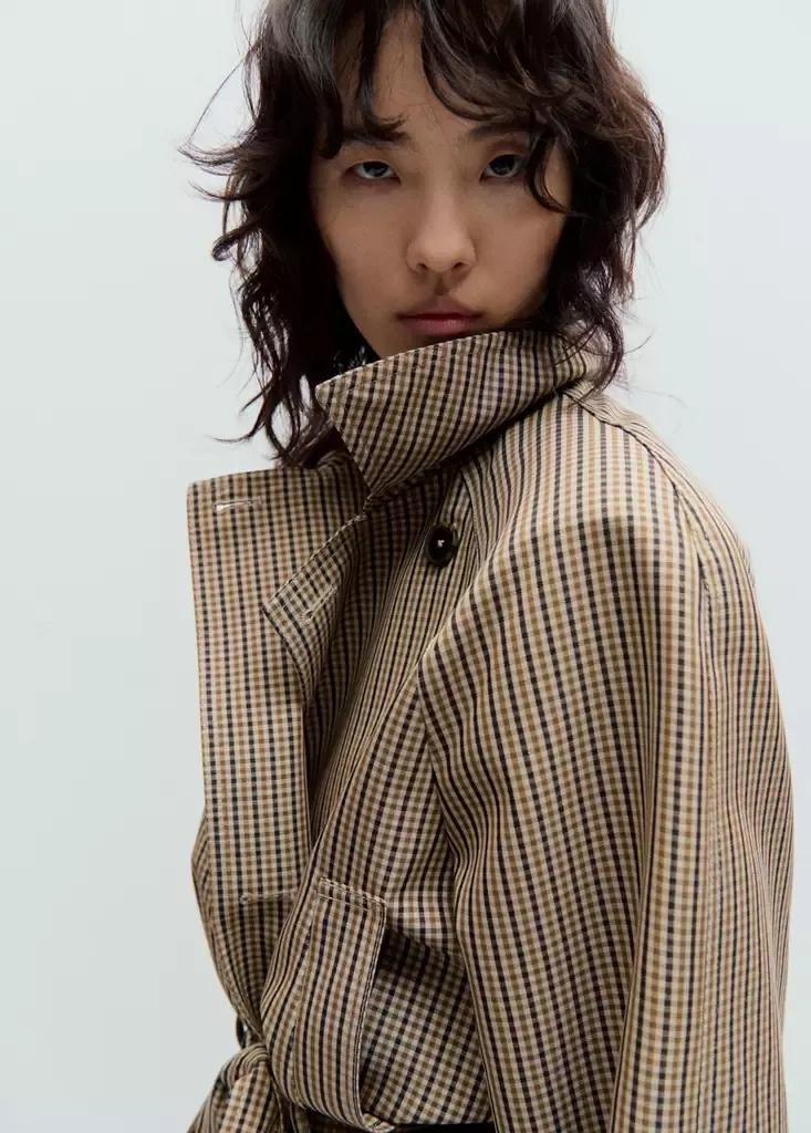 Beige Short Checked Trench Coat With Belt, , large image number 4