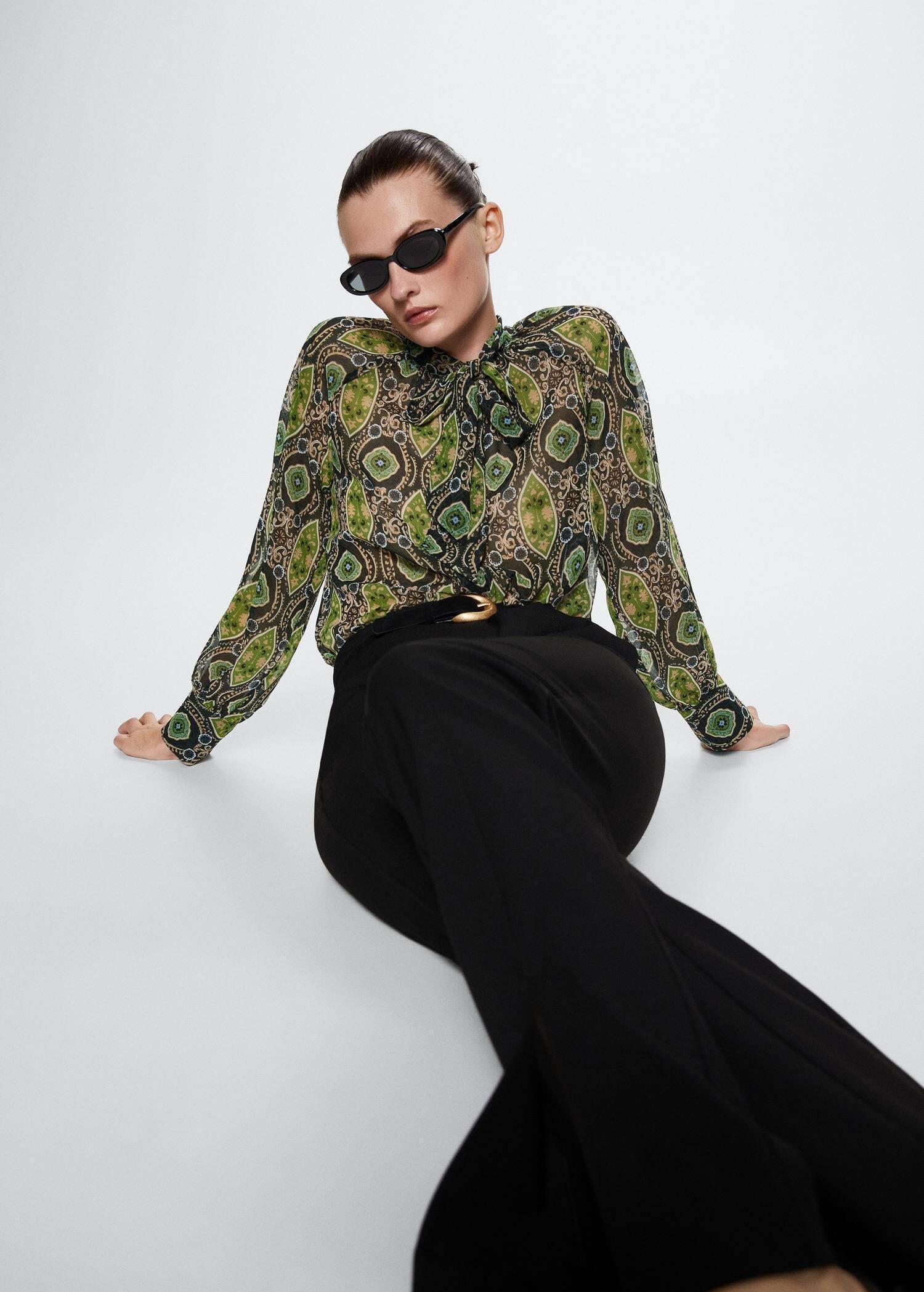 Green Flowy Printed Blouse, , large image number 2