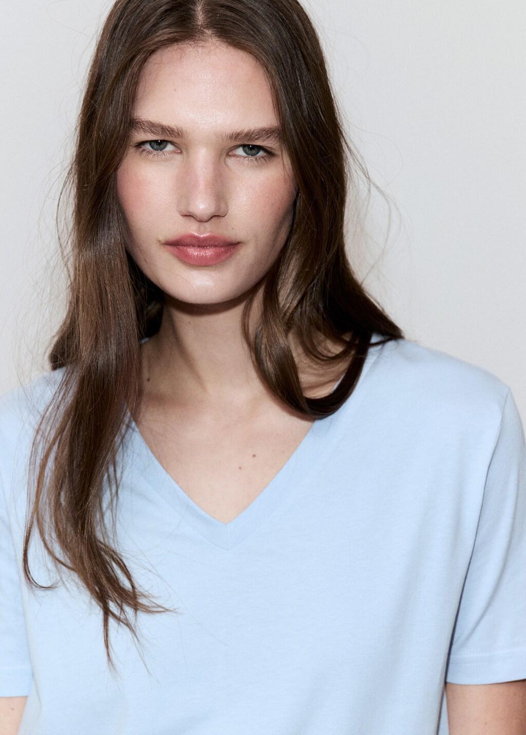 Blue Lt Pastel V-Neck Cotton T-Shirt, Light-Pastel Blue, large image number 4