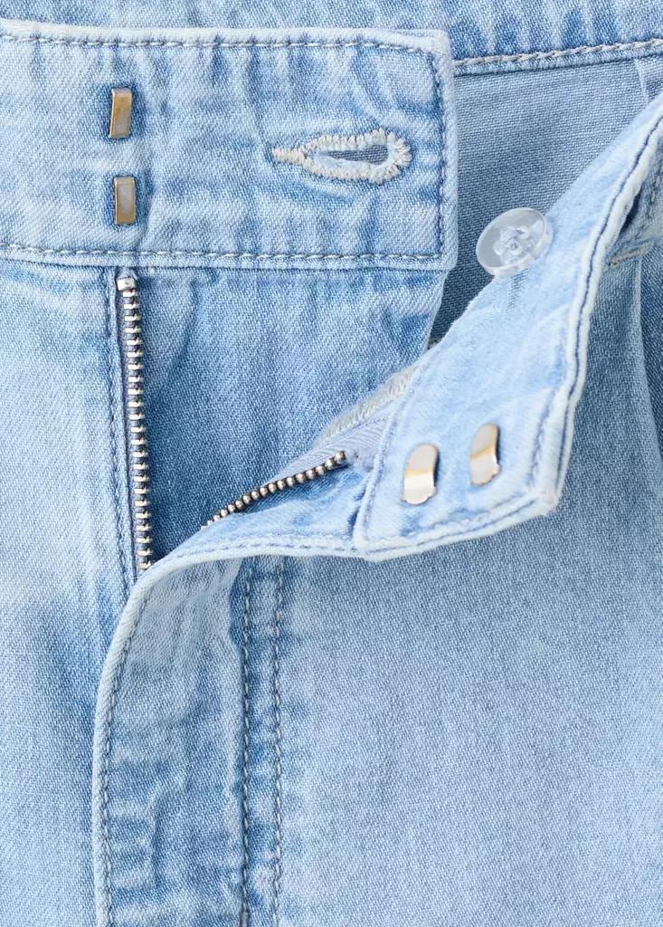 Blue Mid-Rise Denim Bermuda Shorts With Pleats, Open Blue, large image number 10