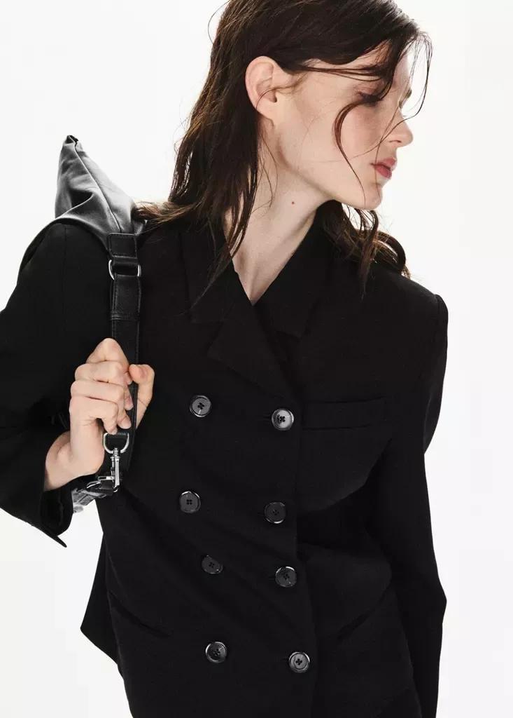Black Cropped Crossover Blazer, Black, large image number 3