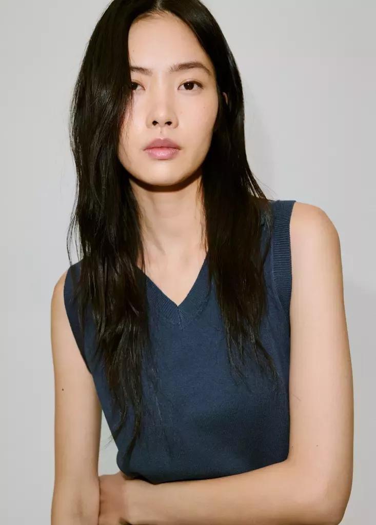 Grey V-Neck Knit Top, , large image number 4