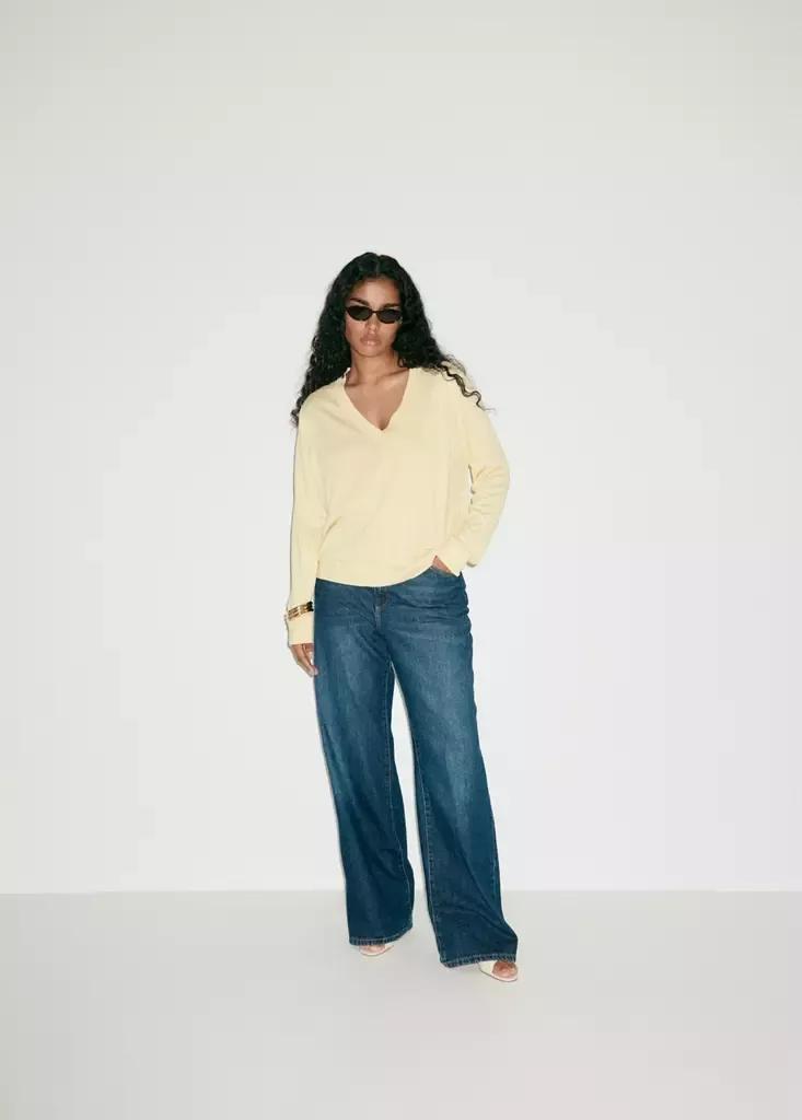 Cream V-Neck Knit Sweater, , large image number 6