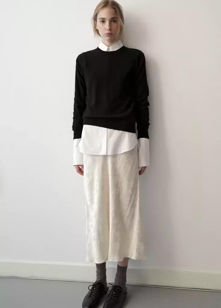 Black Cashmere Round-Neck Sweater, Black, large image number 0