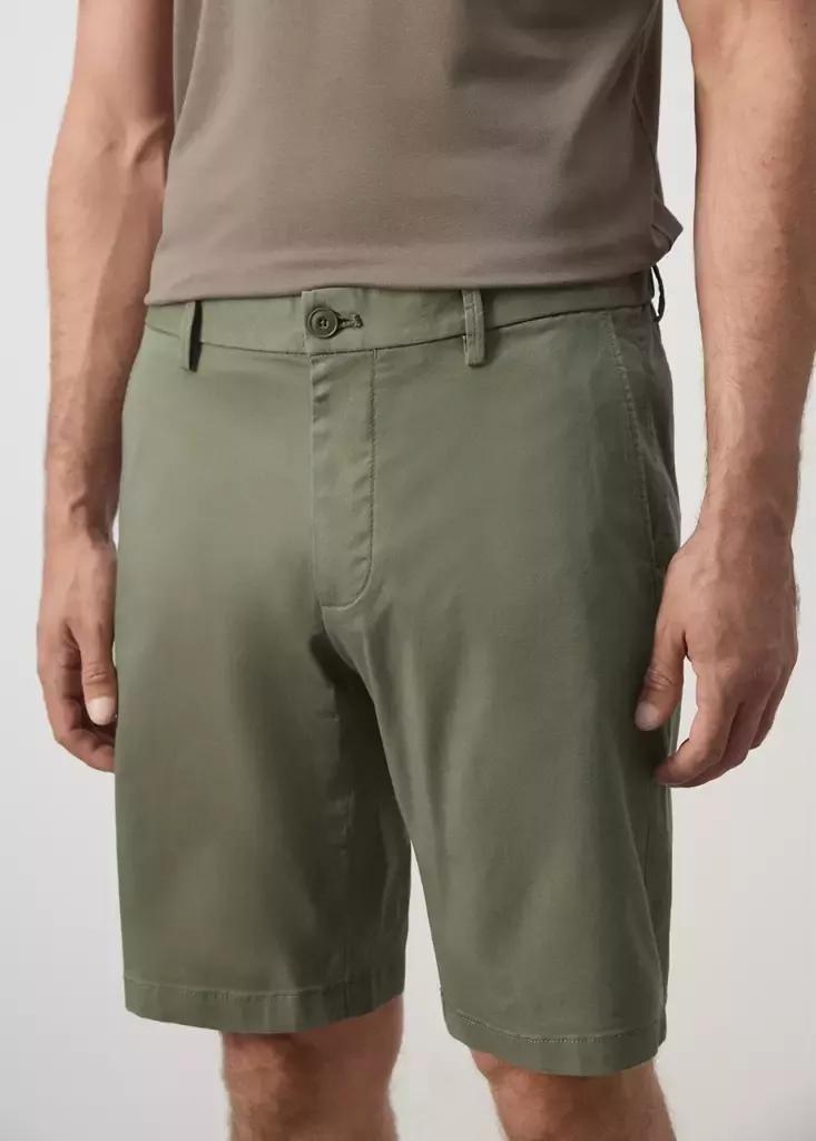 Green Slim-Fit Chino Cotton Bermuda Shorts, Medium Green, large image number 2