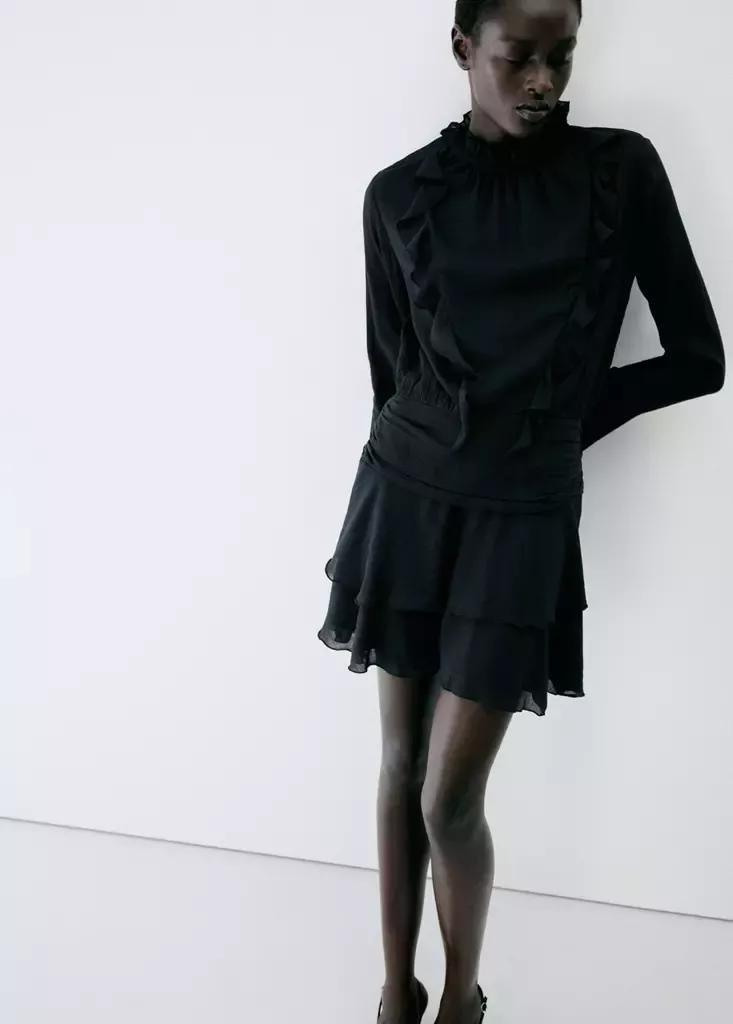 Black Ruffles Flowy Dress, , large image number 3