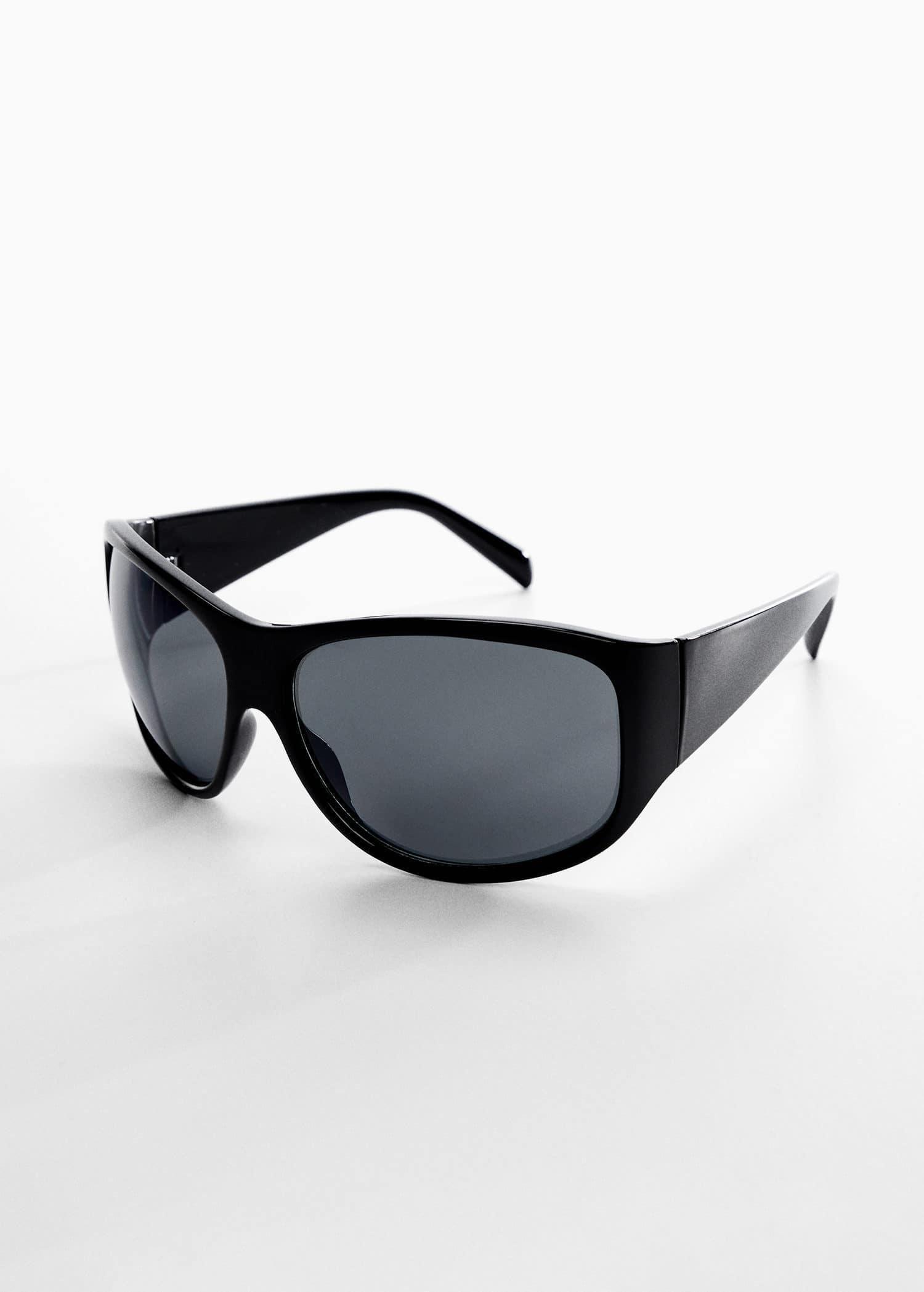 Black Curved Frame Sunglasses, , large image number 3