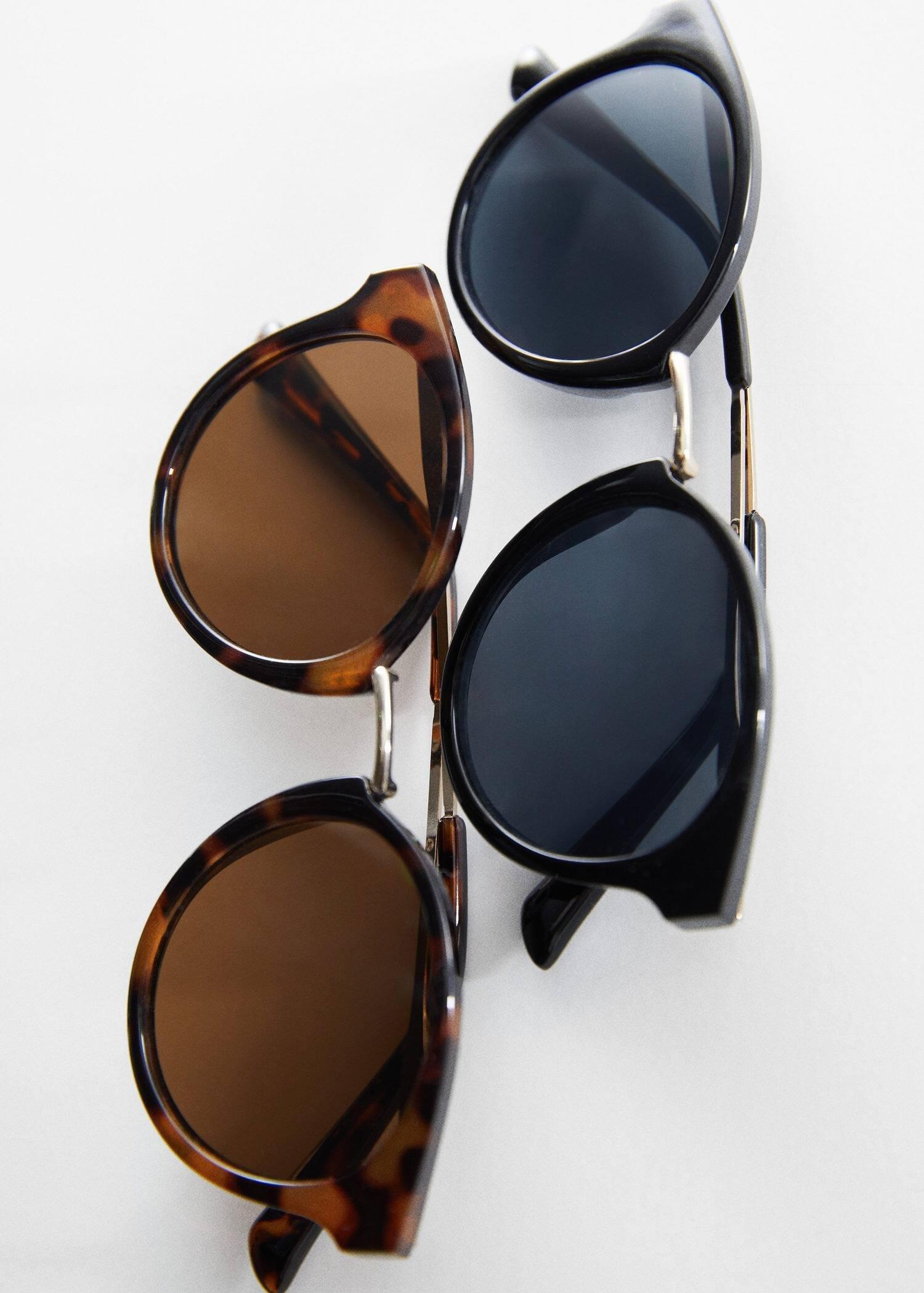 Black Metal Bridge Sunglasses, , large image number 2