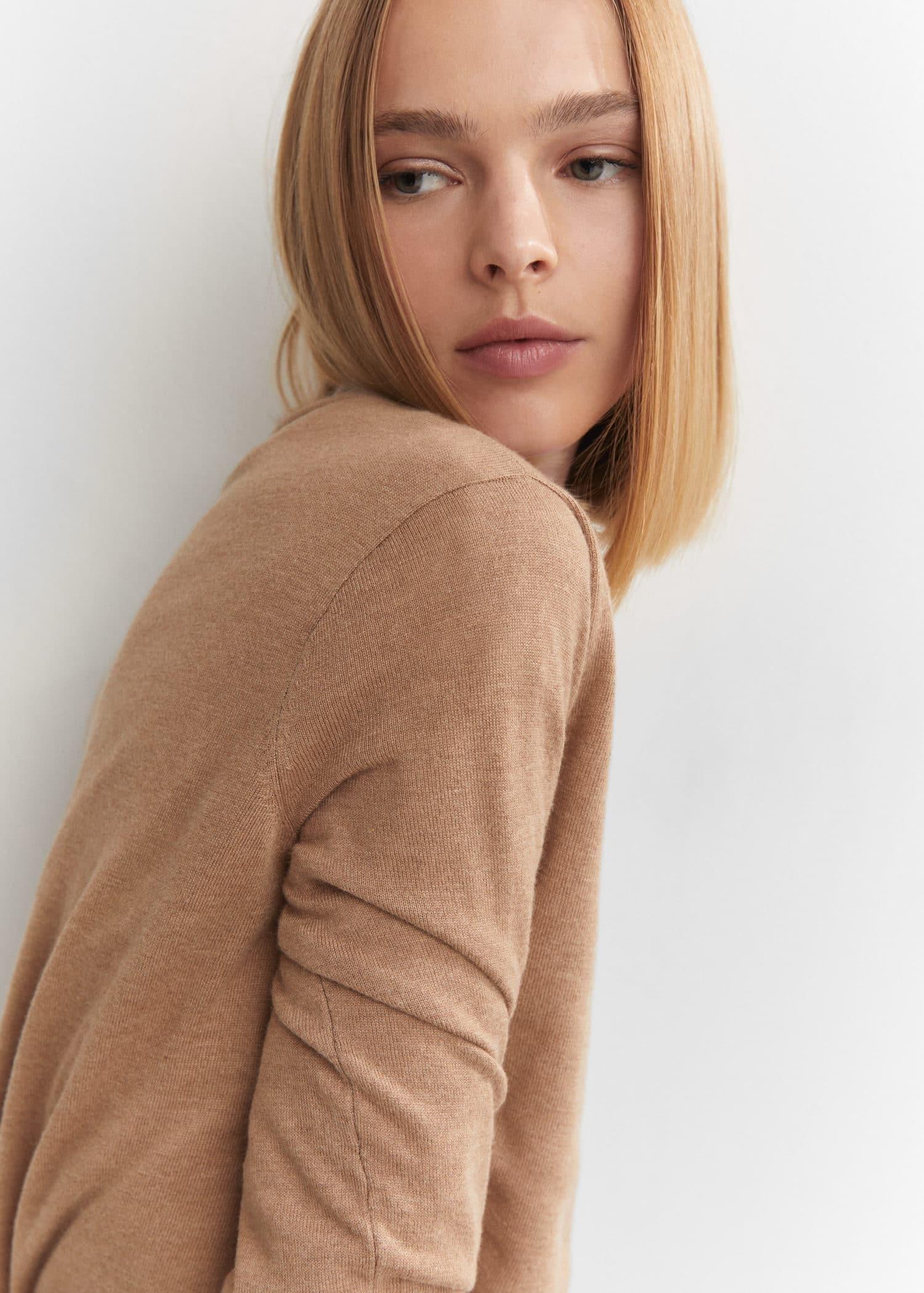 Brown Fine-Knit V-Neck Sweater, , large image number 4