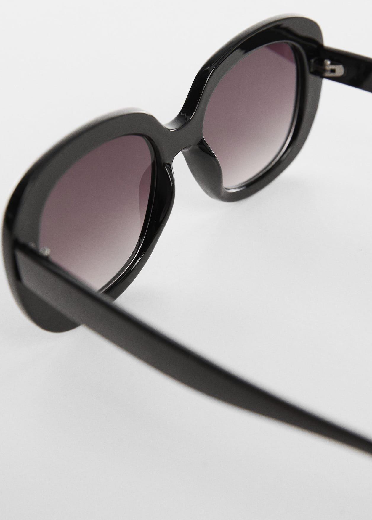 Mango - Black Maxi-Frame Sunglasses