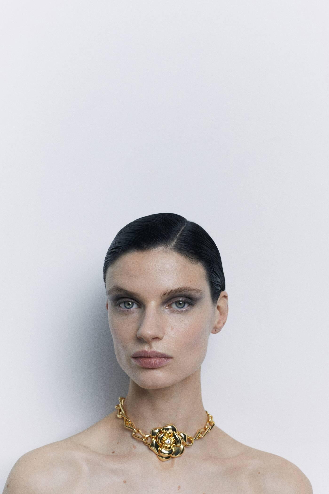 Gold Flower Chain Necklace, , large image number 3