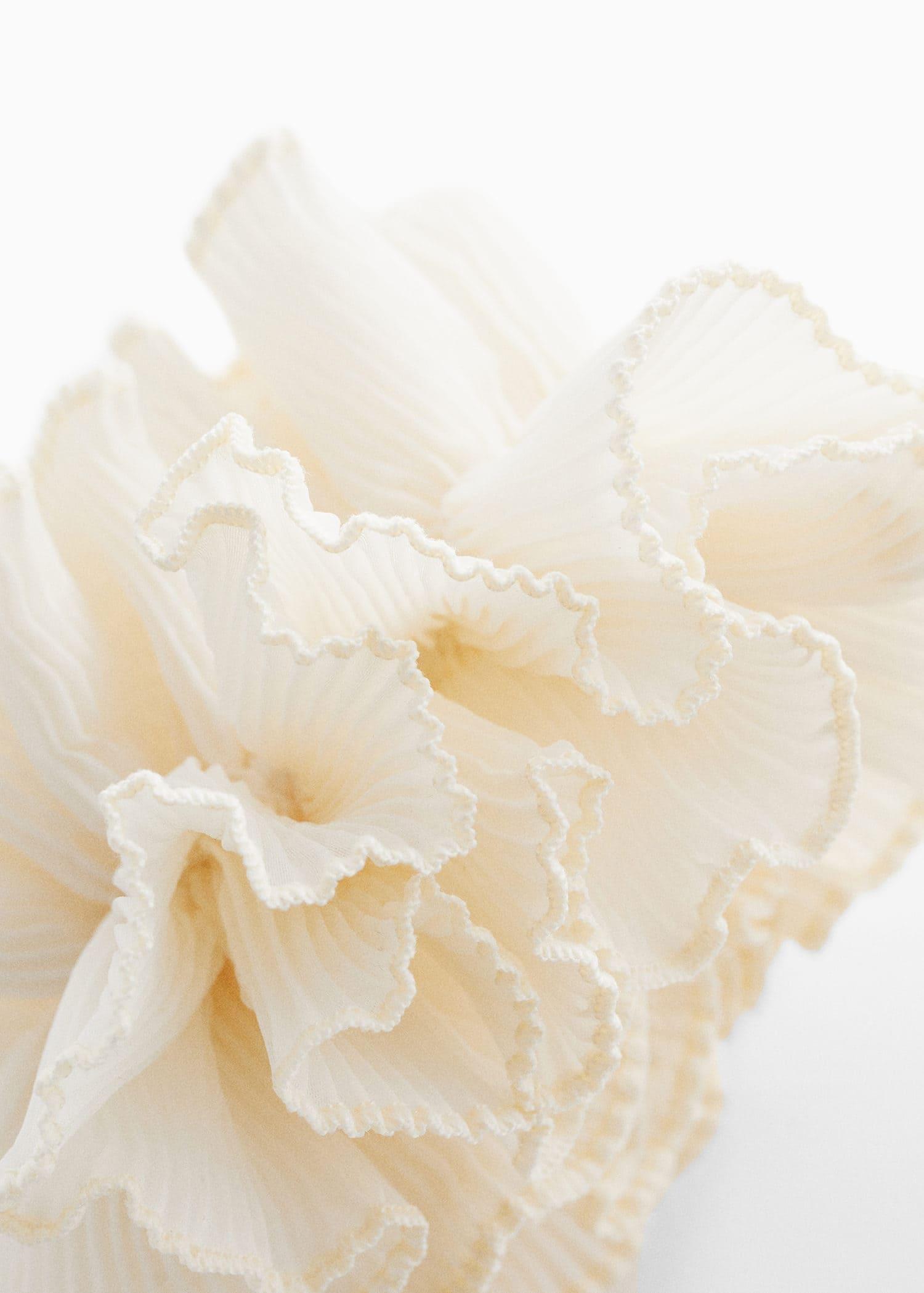 Beige Maxi-Flower Scrunchie, , large image number 0