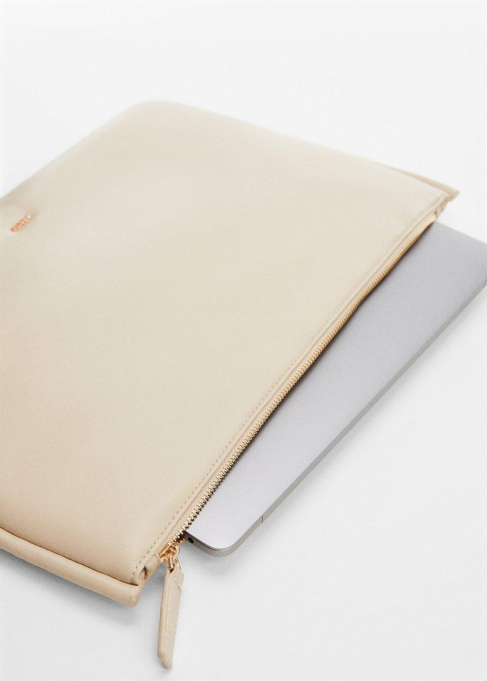 Mango - White Padded Laptop Case