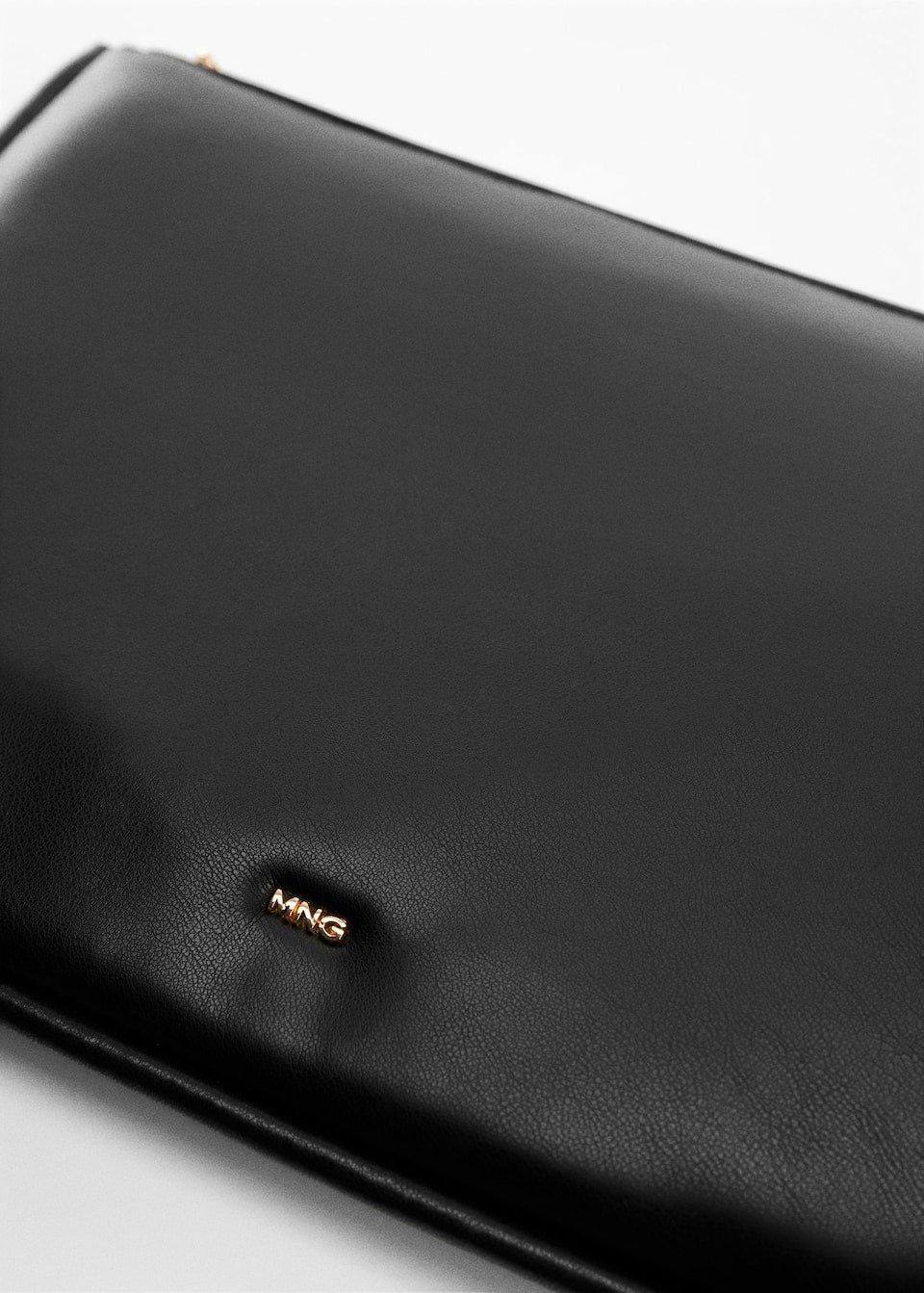 Mango - Black Padded Laptop Case