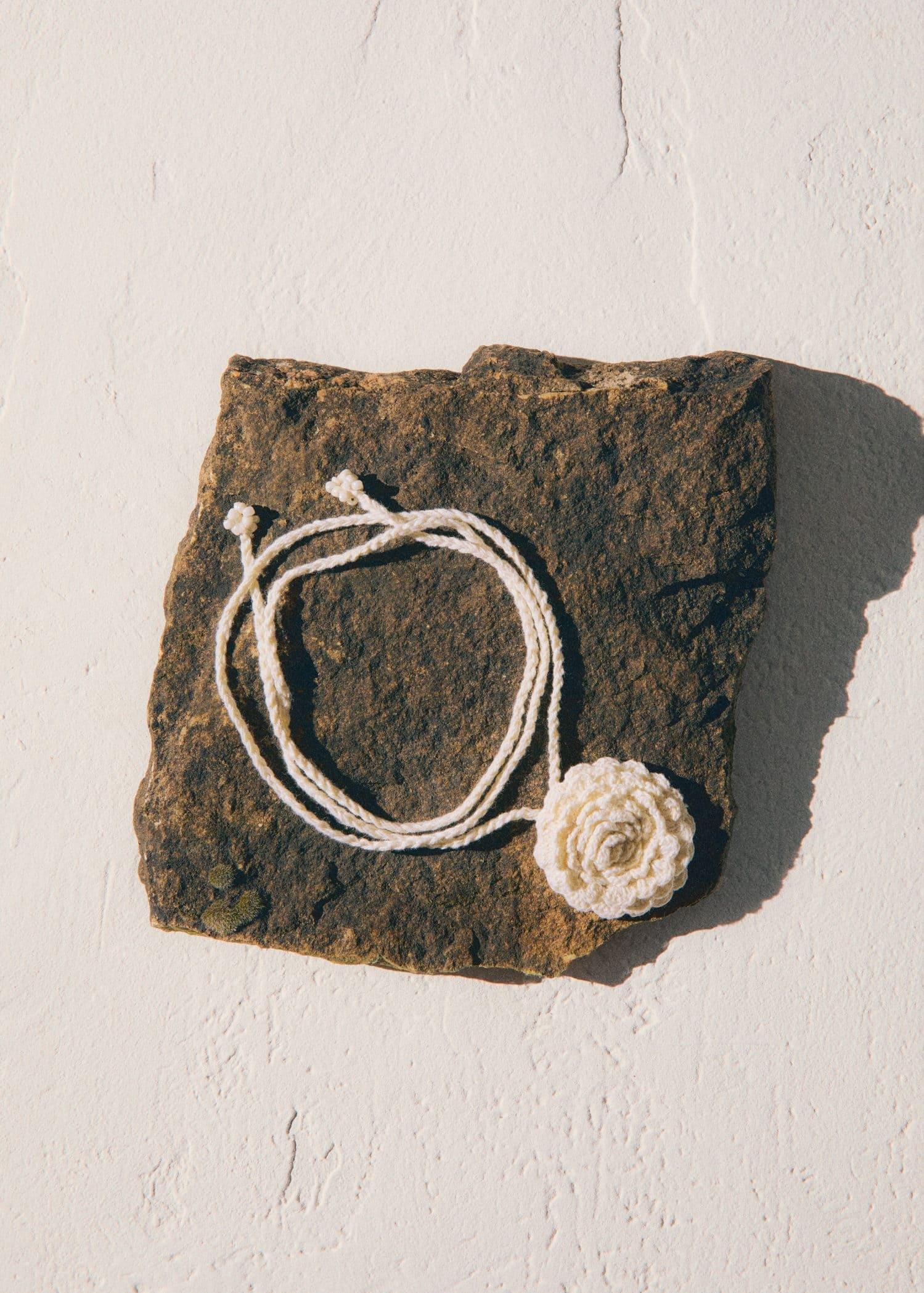 White Flower Choker Necklace, White, large image number 4