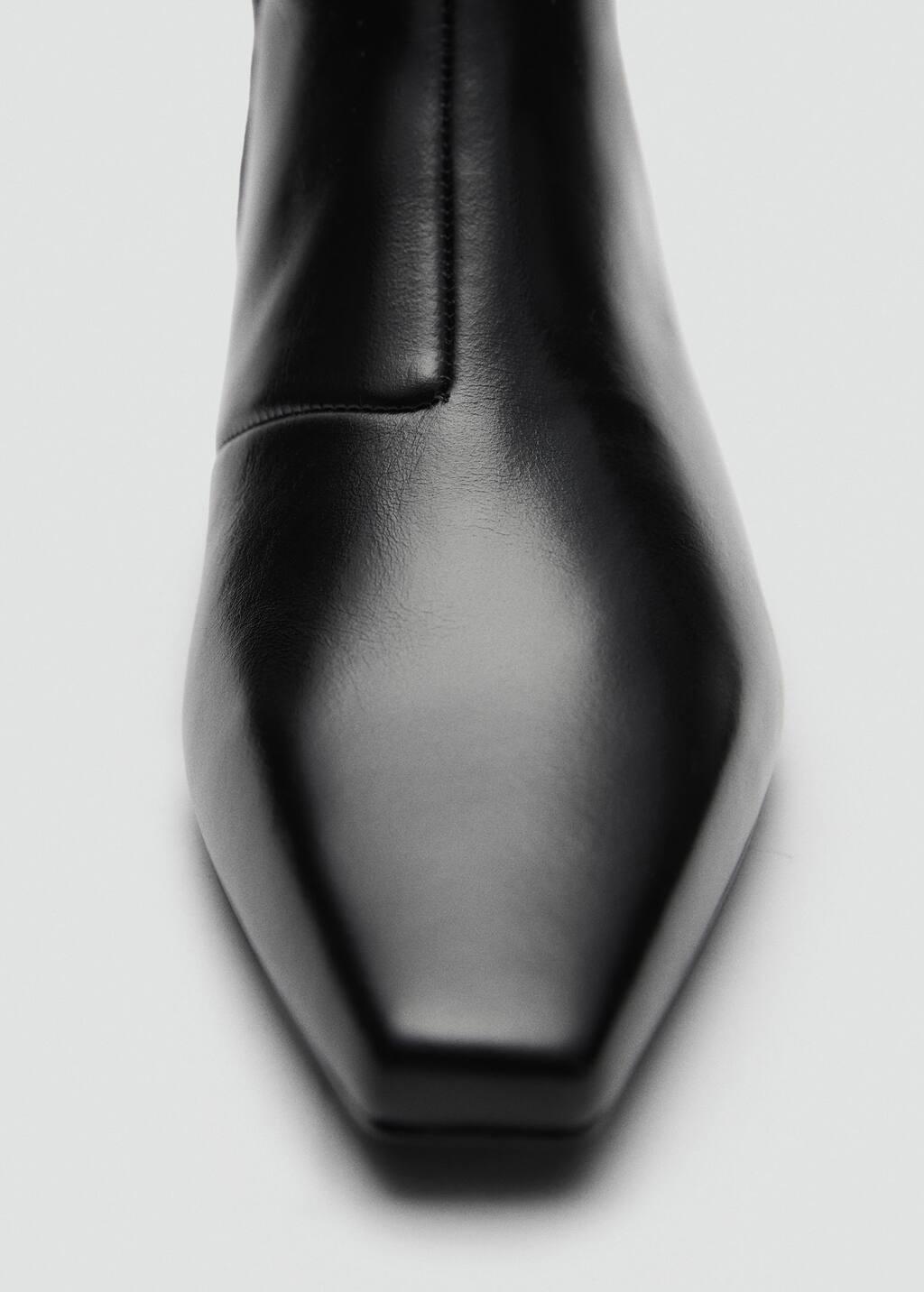 Black Leather Boots With Kitten Heels, , large image number 5