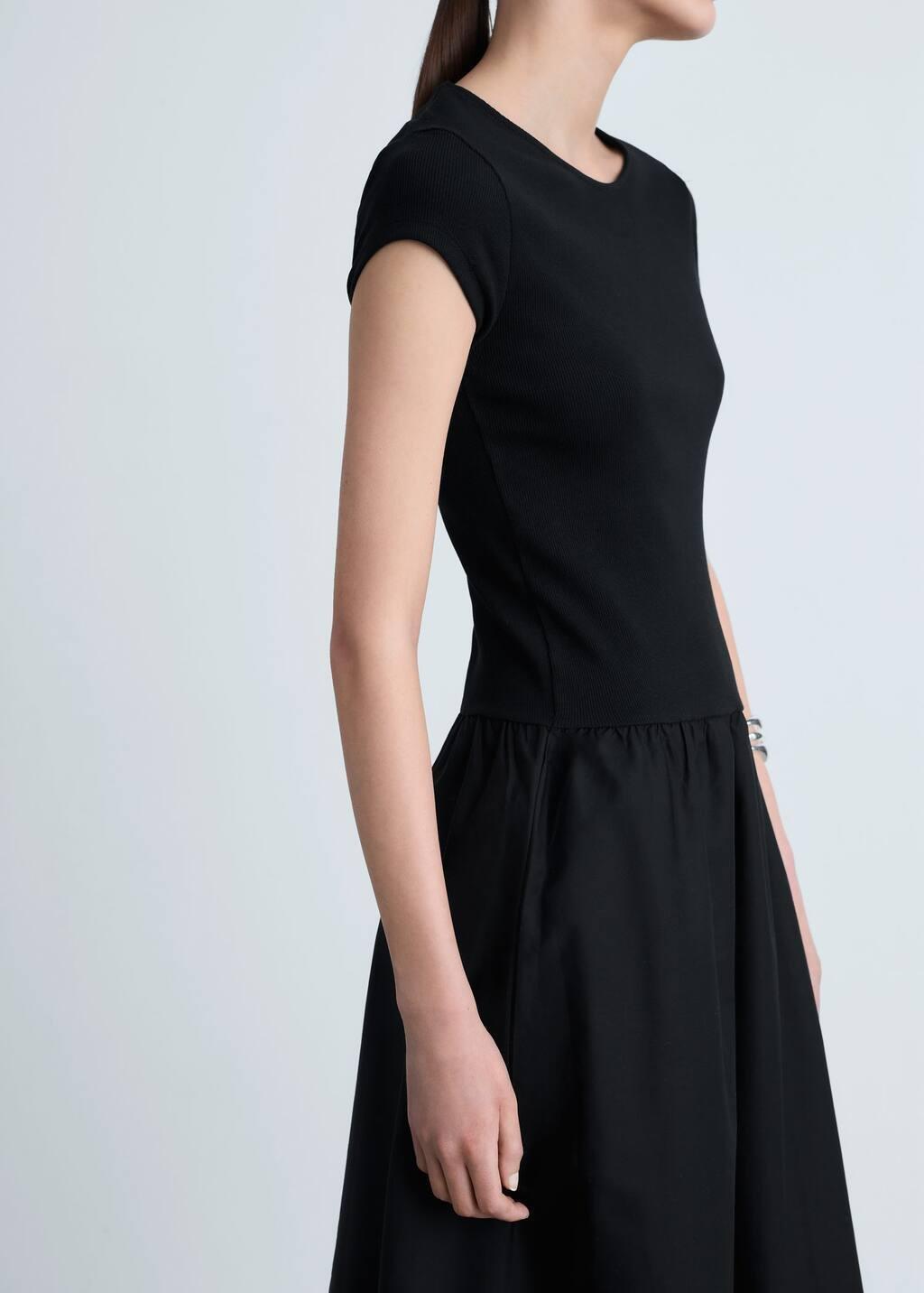 Black Flared Dress With Ruffled Hem, , large image number 5
