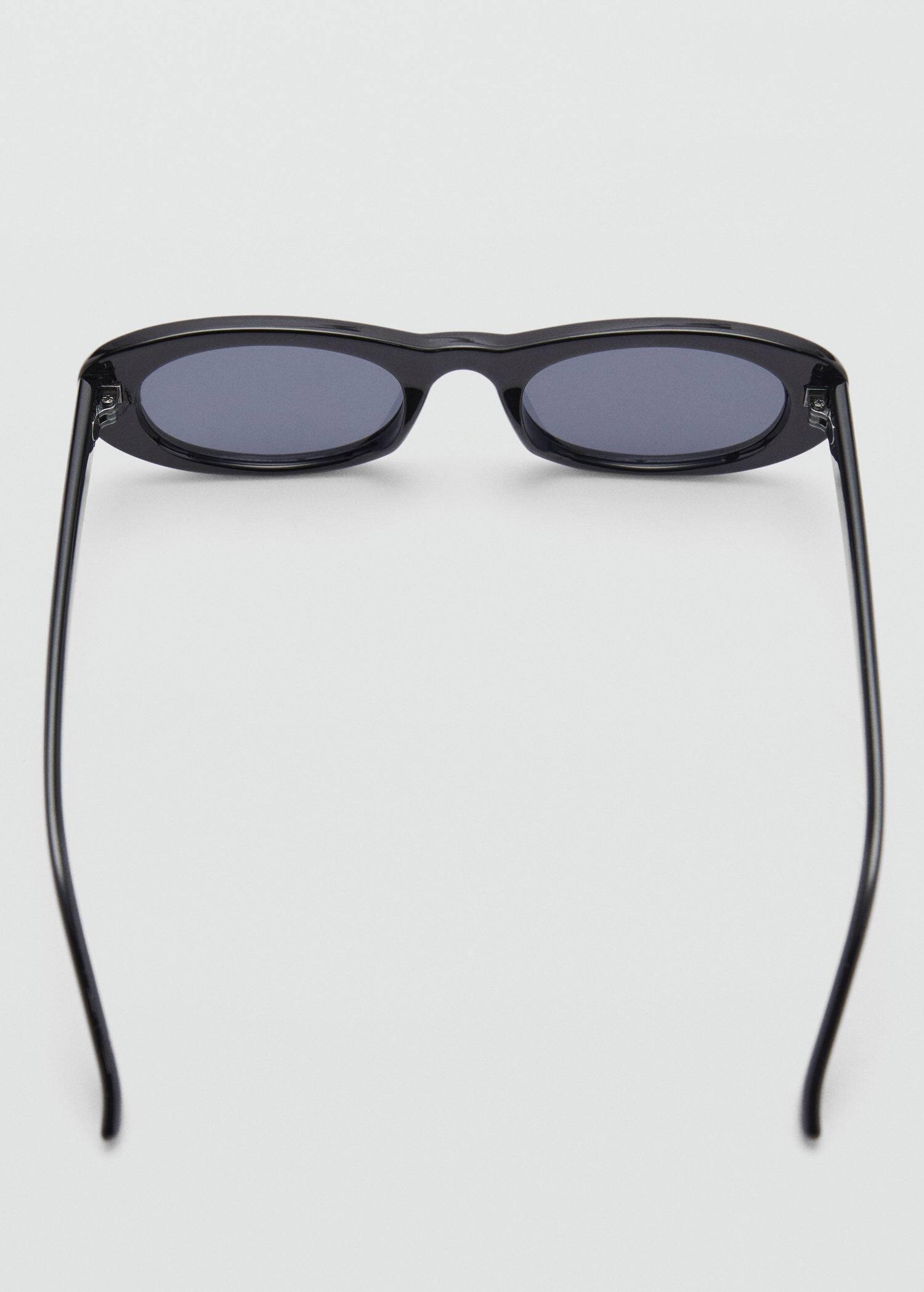 Black Oval Sunglasses, Black, large image number 1