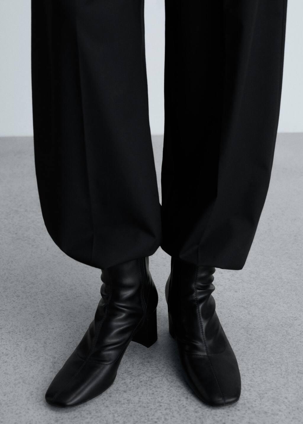 Black Block-Heel Ankle Boots, , large image number 4