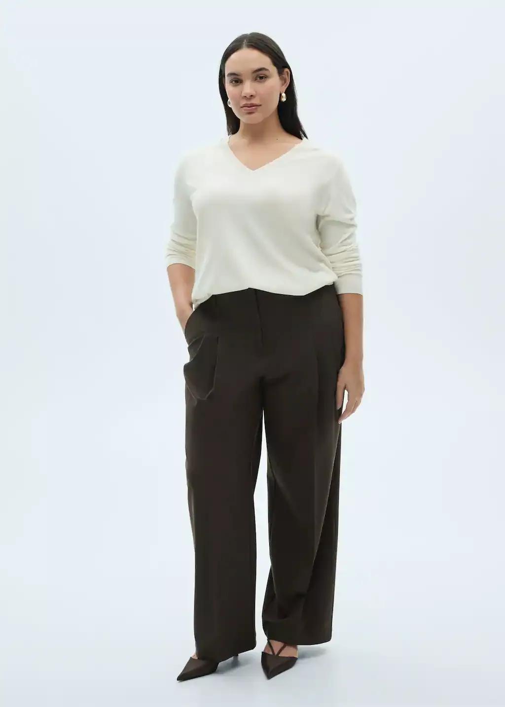 Beige V-Neck Knit Sweater, , large image number 3