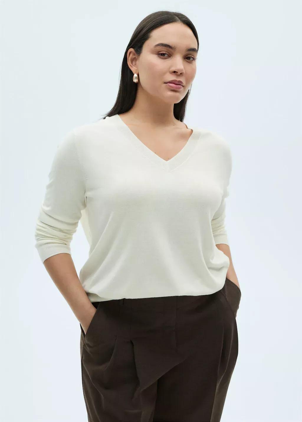 Beige V-Neck Knit Sweater, , large image number 6