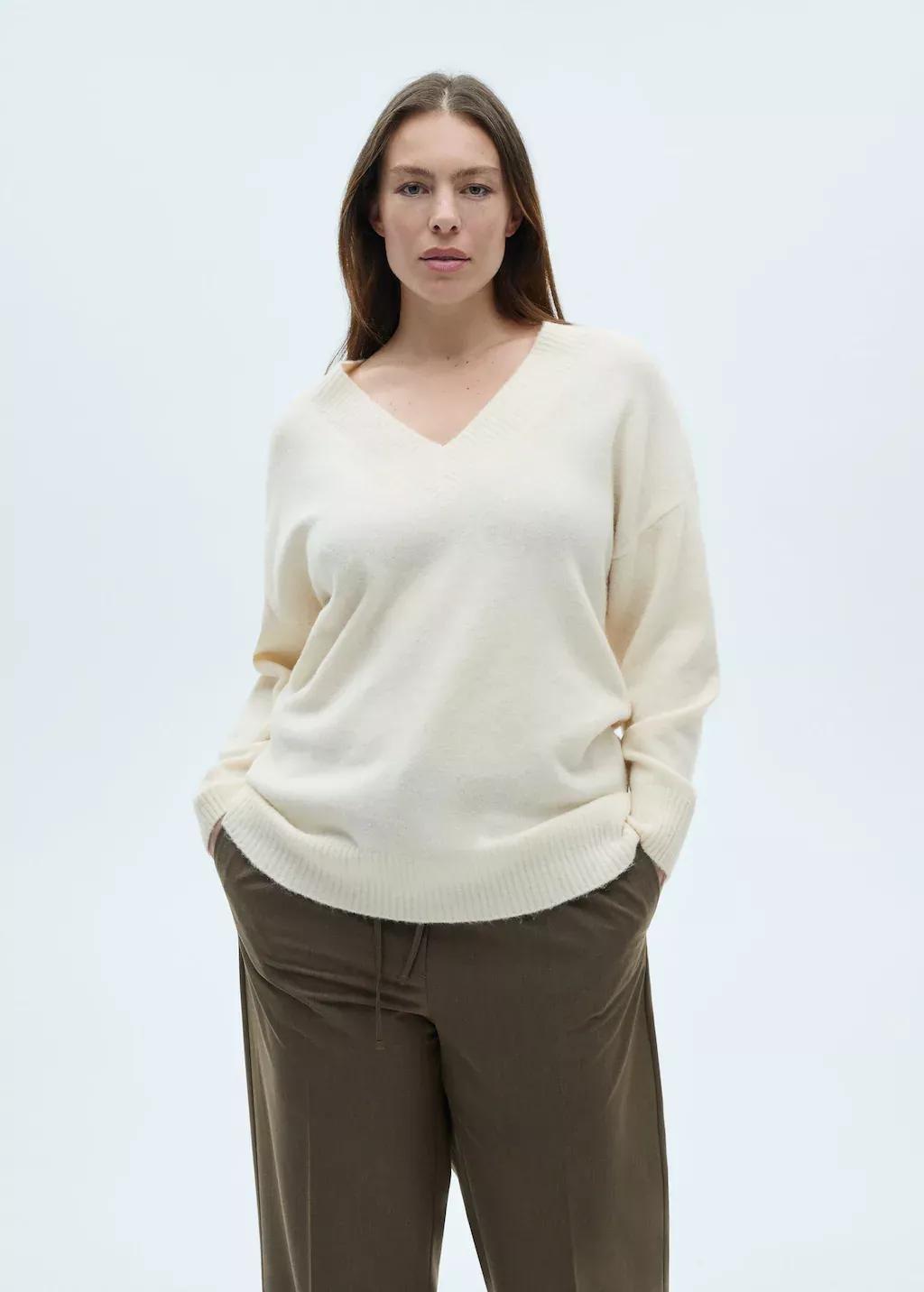 Beige Oversized V-Neck Sweater, , large image number 6