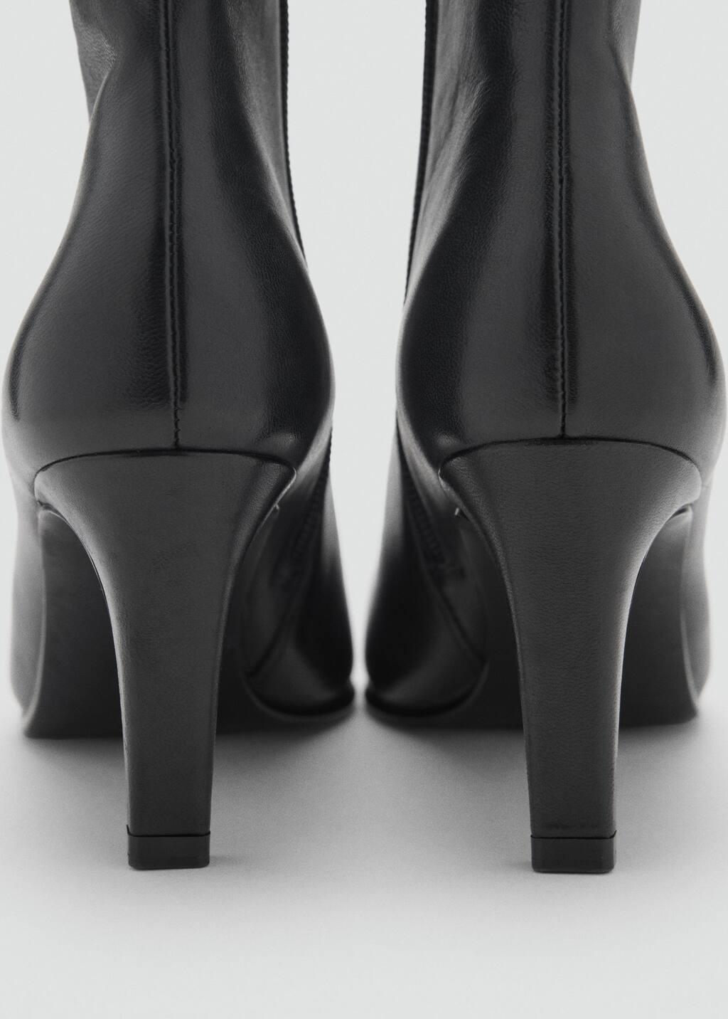 Black Leather Pointed Ankle Boots, , large image number 6