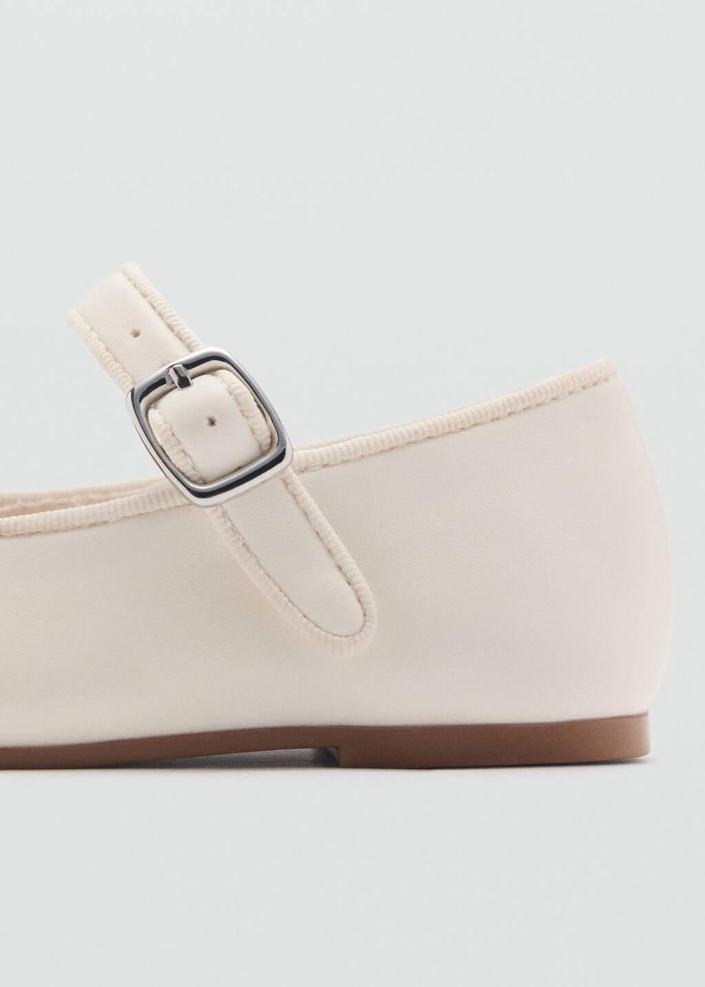 White Round-Toe Ballet Flats With Buckle, Baby Girl, , large image number 2