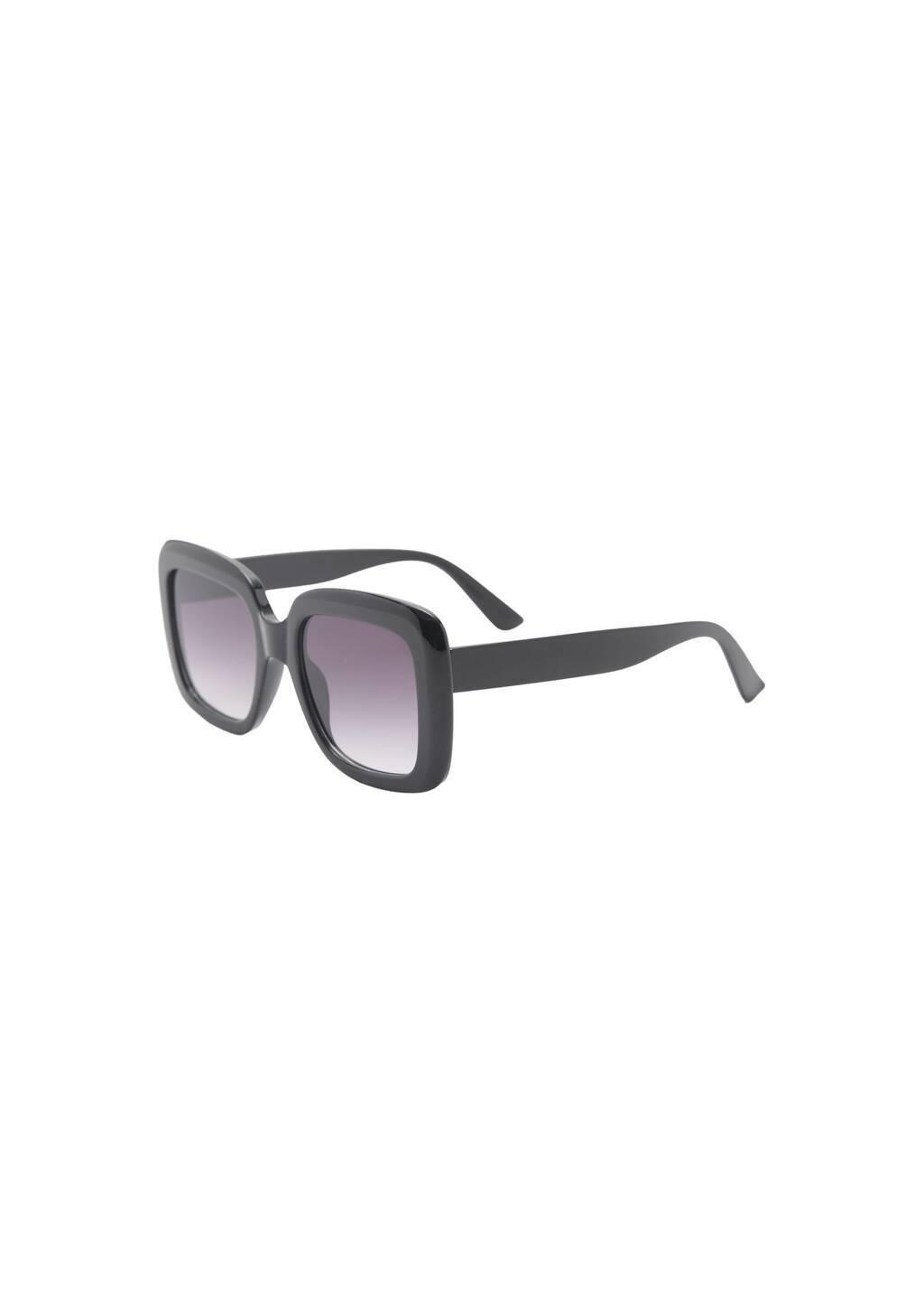 Black Resin Frame Sunglasses, Black, large image number 2