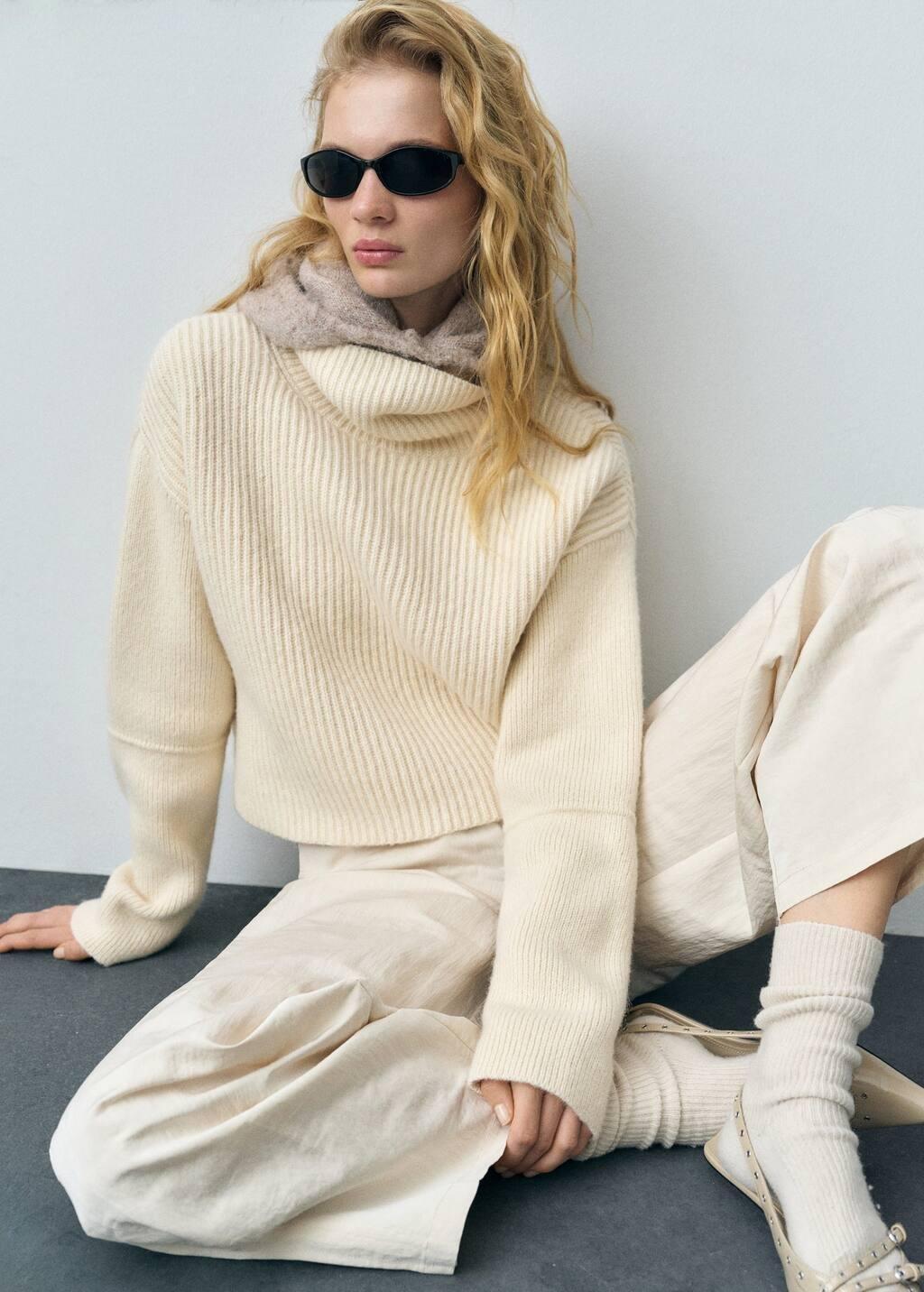 Beige Wool Blend Turtleneck Sweater, , large image number 3