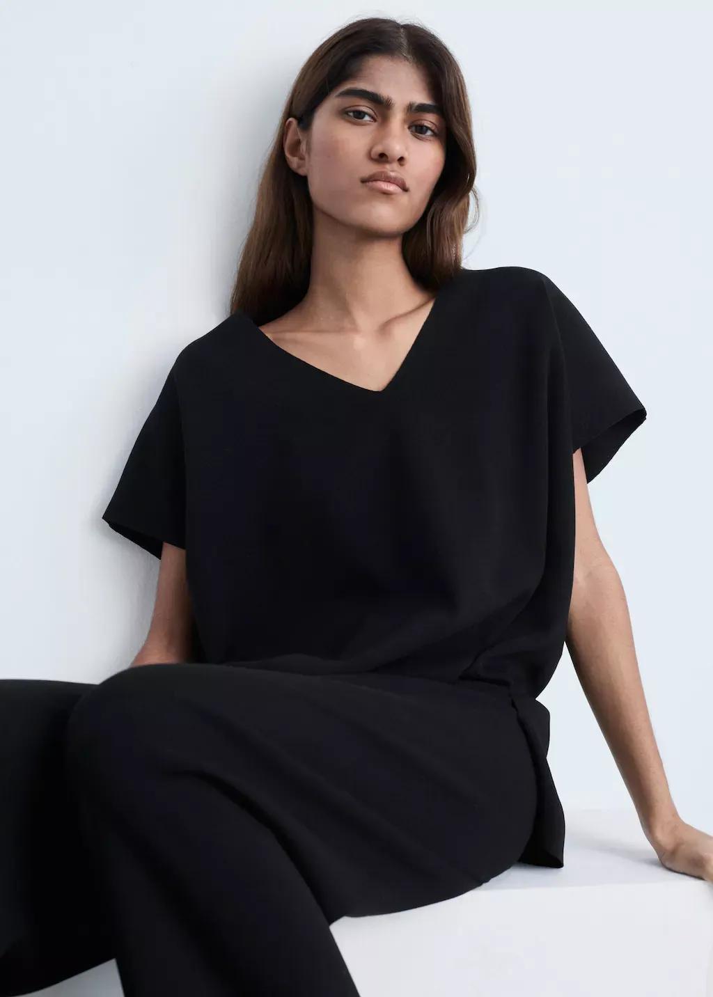 Black V-Neck Knit Top, , large image number 0