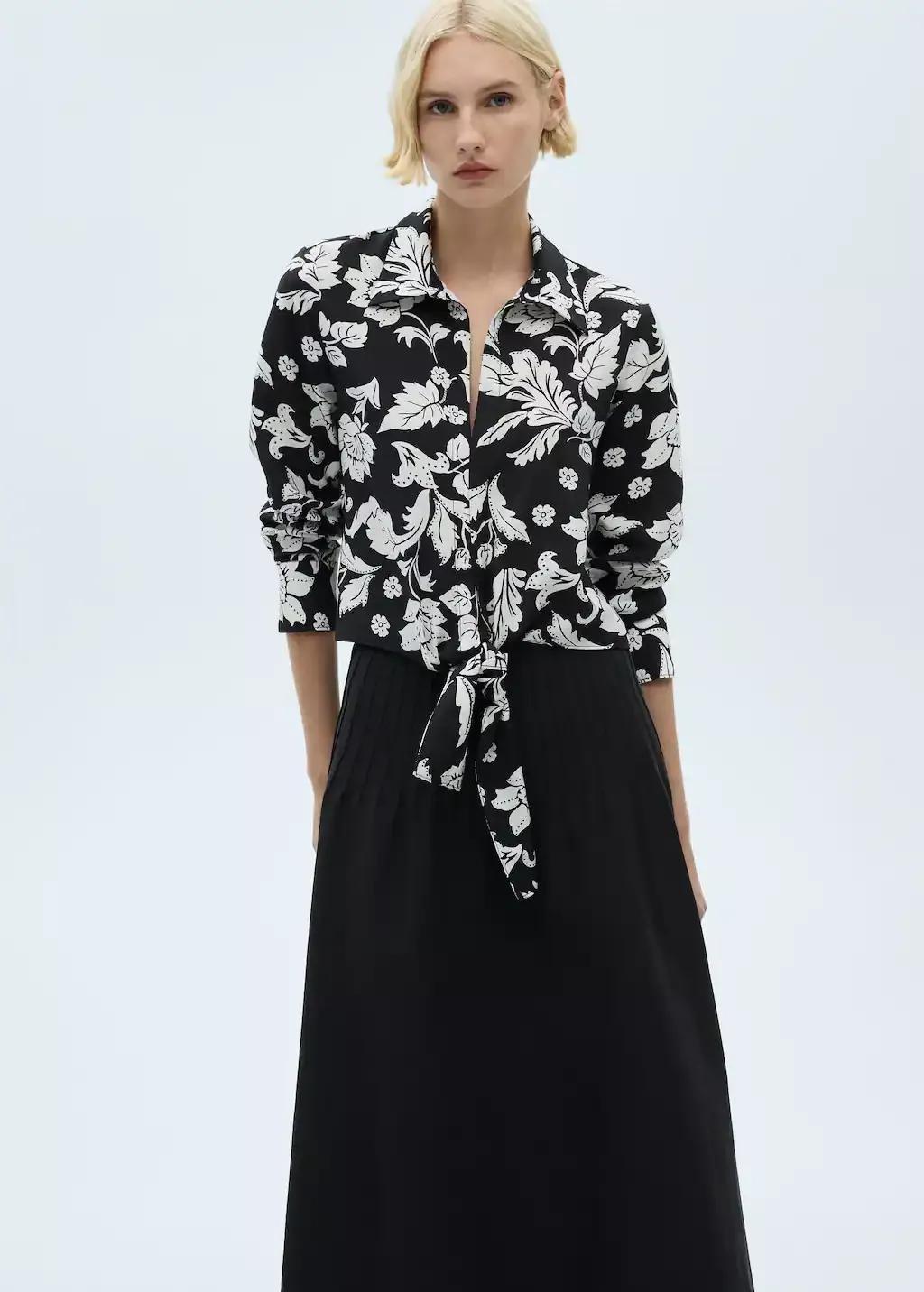 Black Floral Blouse Cropped, , large image number 0