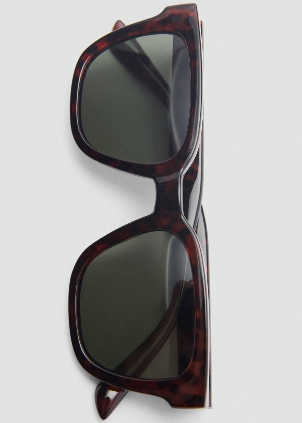 Brown Rectangular Polarised Sunglasses, Dark Brown, large image number 2