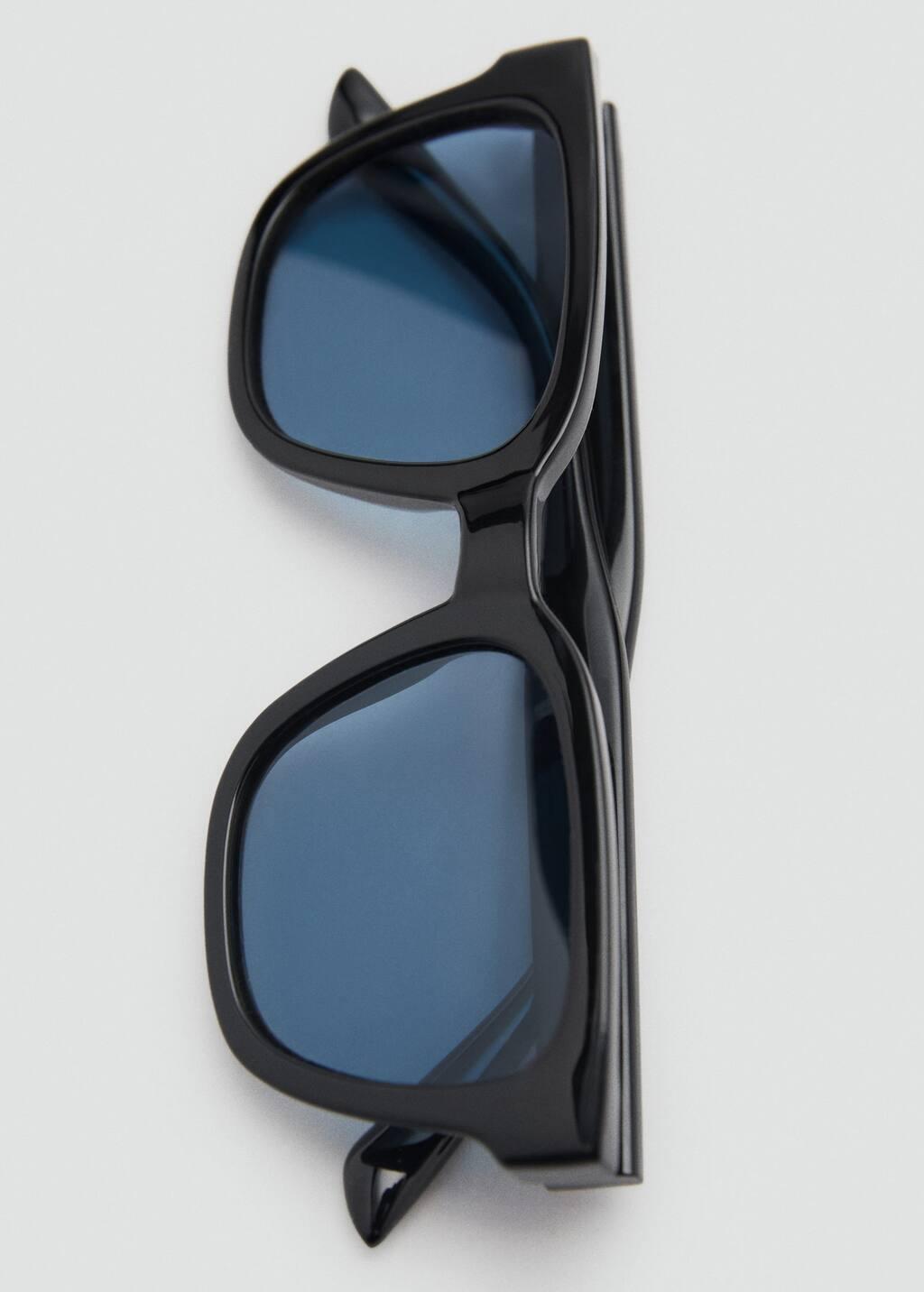 Black Rectangular Polarised Sunglasses, Black, large image number 2