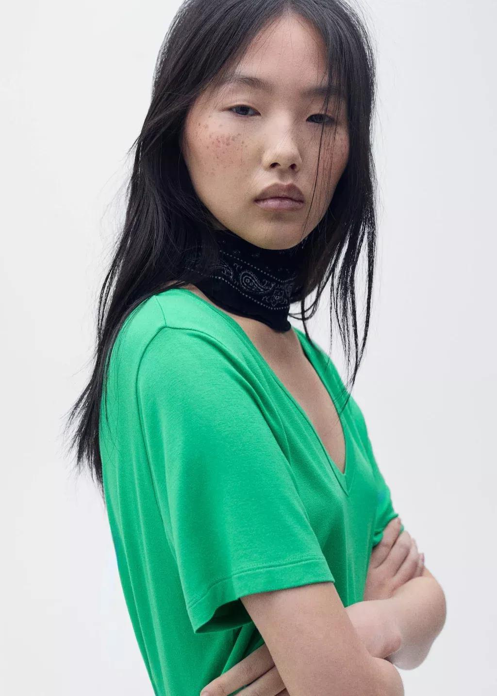 Green V-Neck T-Shirt, , large image number 2