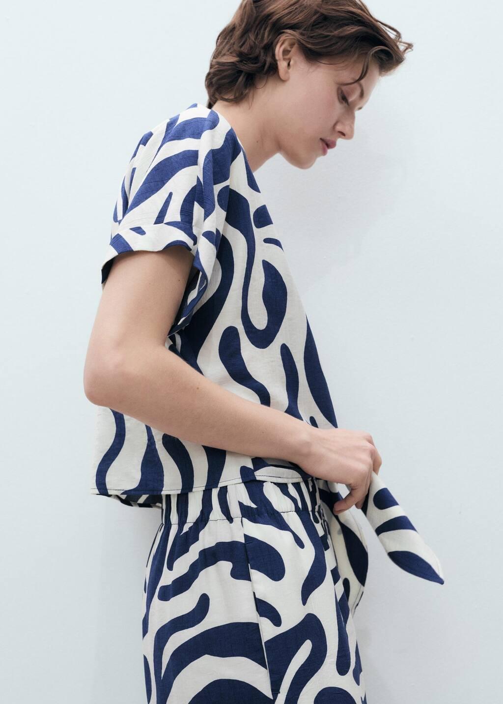 White Printed Crop Shirt With Knot Detail, , large image number 7