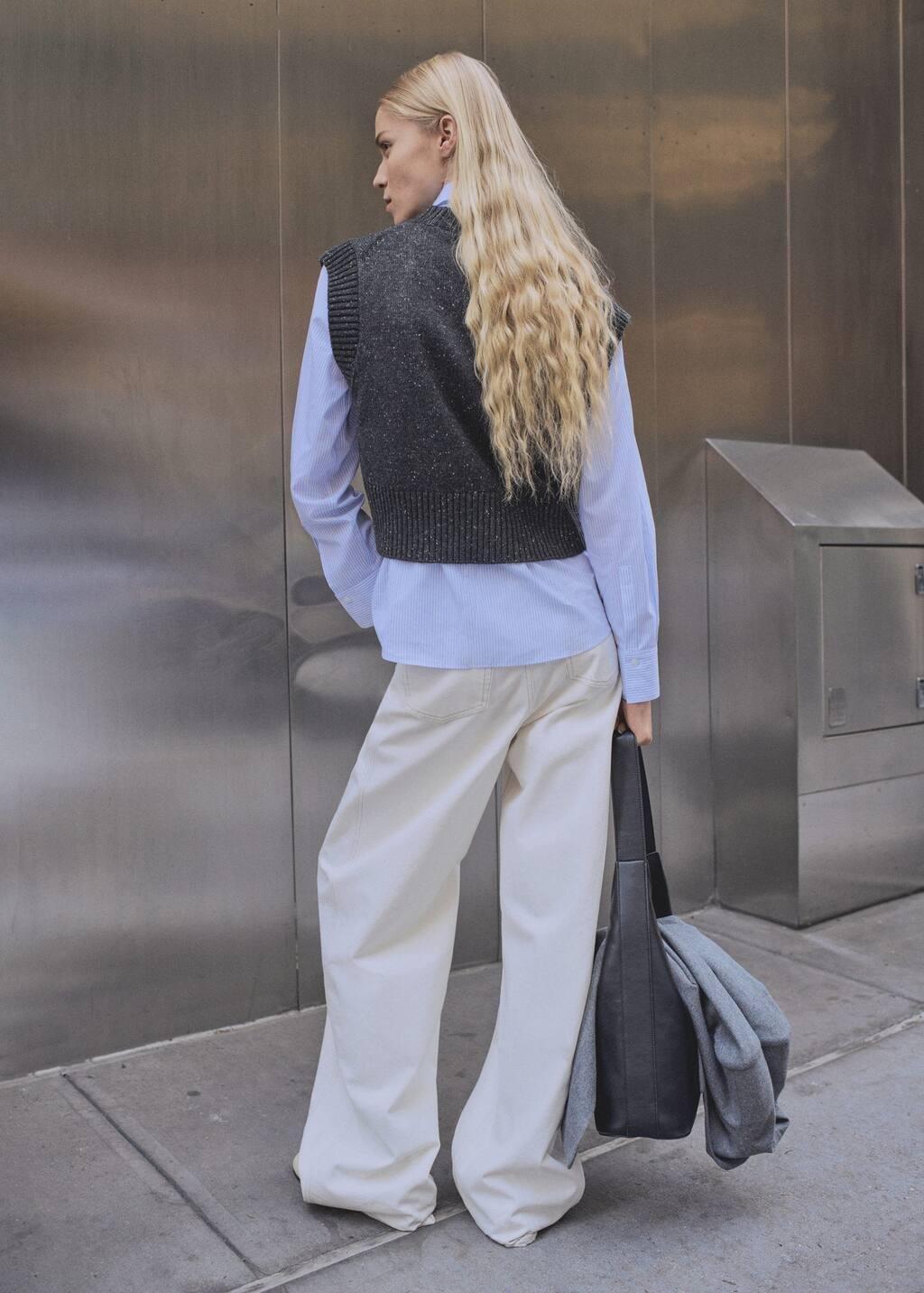 Grey V-Neck Knitted Gilet, , large image number 4