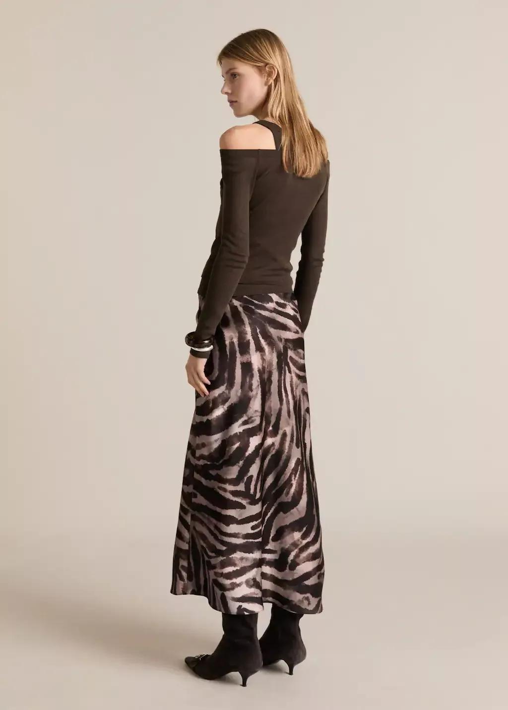 Brown Animal-Print Satin Skirt, , large image number 4