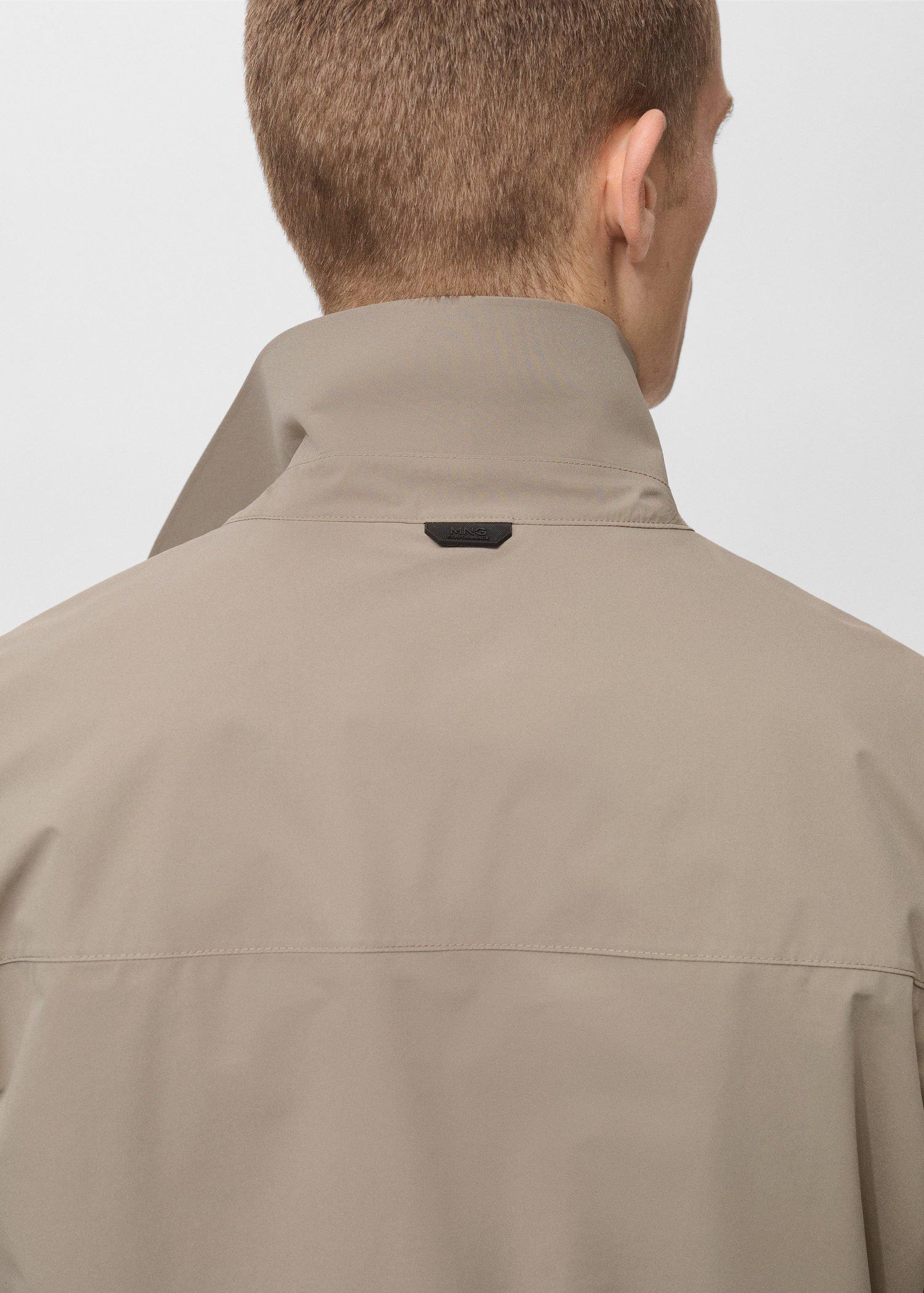 Two front welt pockets and water-repellent zip closure,Inner seams with thermo-sealed reinforcement,The green colour is an online exclusive,Comfort Stretch: Stretch fabric for added comfort,Water Repellent: Technical water-repellent fabric,Inner pockets,Front snap button closure,Performance Collection,Shirt Collar,Without inner lining,Model is 190 cm tall and wears a size M,Long sleeves with adjustable loops,Thermoregulating: This fabric offers optimal breathability to keep you at a stable tempe, , large image number 5